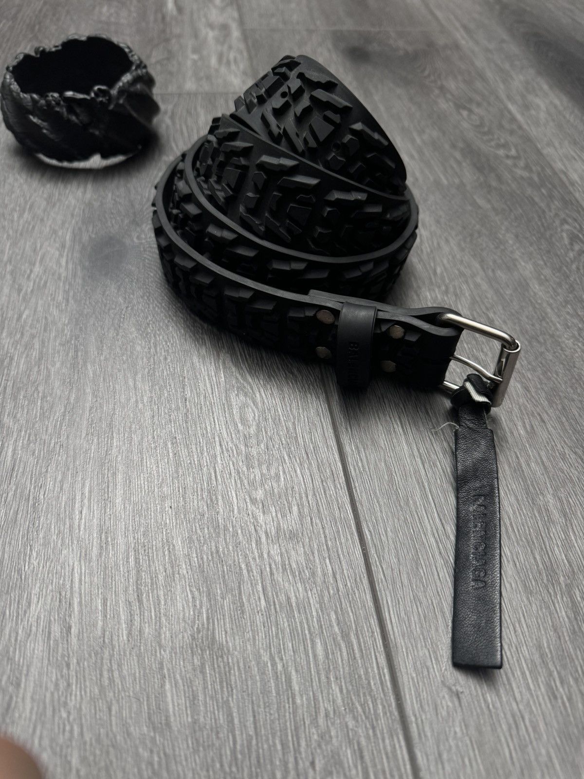 Balenciaga Balenciaga Winter 20’ Tire Belt Size ONE SIZE - 1 Thumbnail