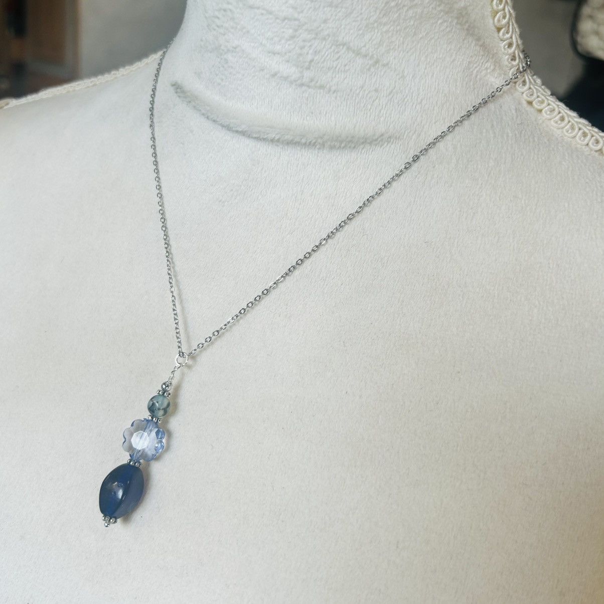 Handmade Handcrafted vintage sapphire glass dragon vein necklace Size ONE SIZE - 4 Thumbnail