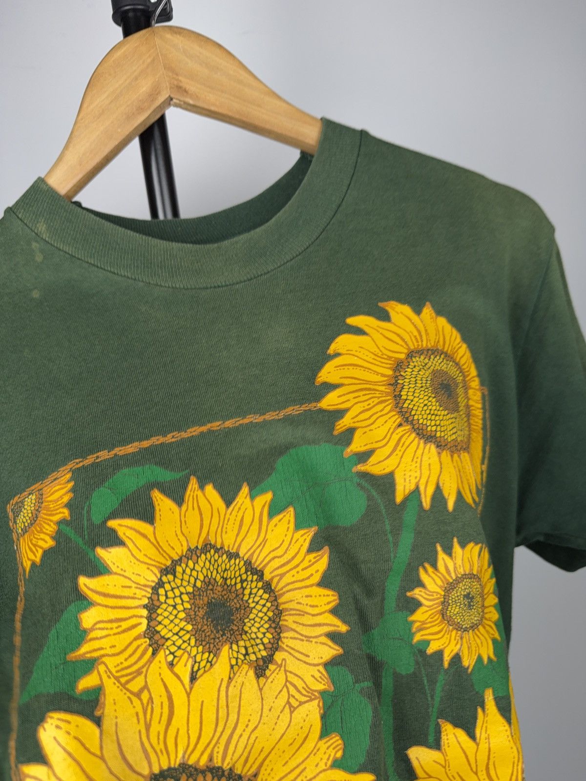 Vintage Vintage 90s Underwater Impressions Sunflower Graphic T-Shirt Size US M / EU 48-50 / 2 - 11 Thumbnail