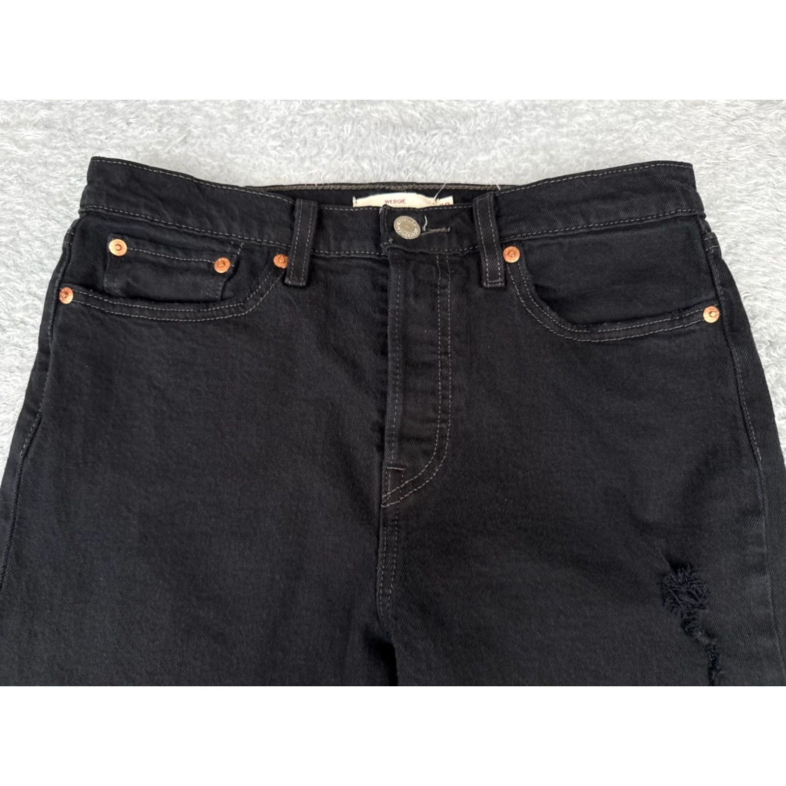 Levi's Levis Wedgie Fit Jeans Womens 28 Black Denim Cotton 5-Pocket Regular Rise Mid Distressed Stretch Skinny Vintage: No 27 Inseam 28x27 Denim Pants Size 28" / US 6 / IT 42 - 4 Thumbnail