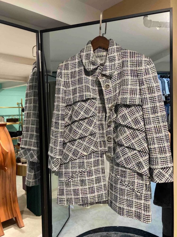 Chanel white checkered Chanel cropped jacket Size US M / EU 48-50 / 2 - 1 Thumbnail
