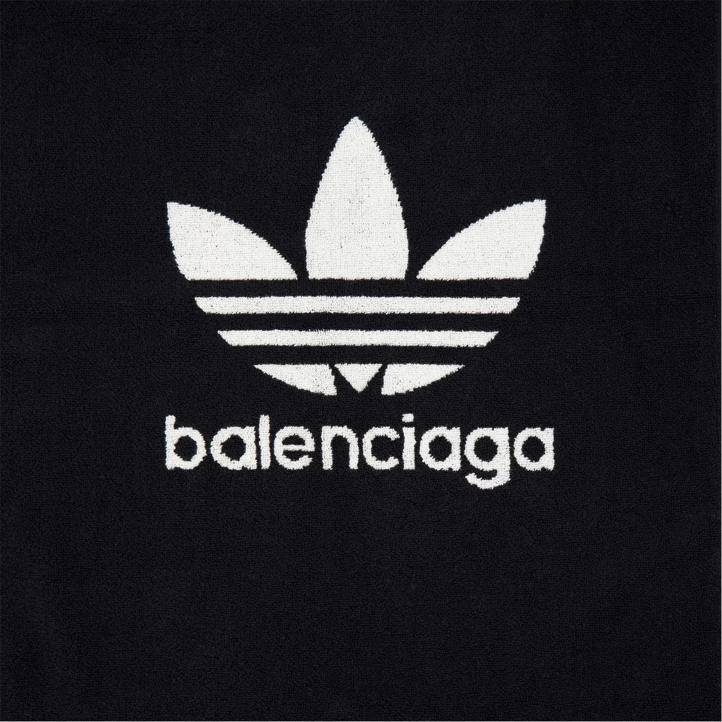Balenciaga o1g2r1mq0526 Size: OS / Beach Towel In Black Size ONE SIZE - 2 Thumbnail
