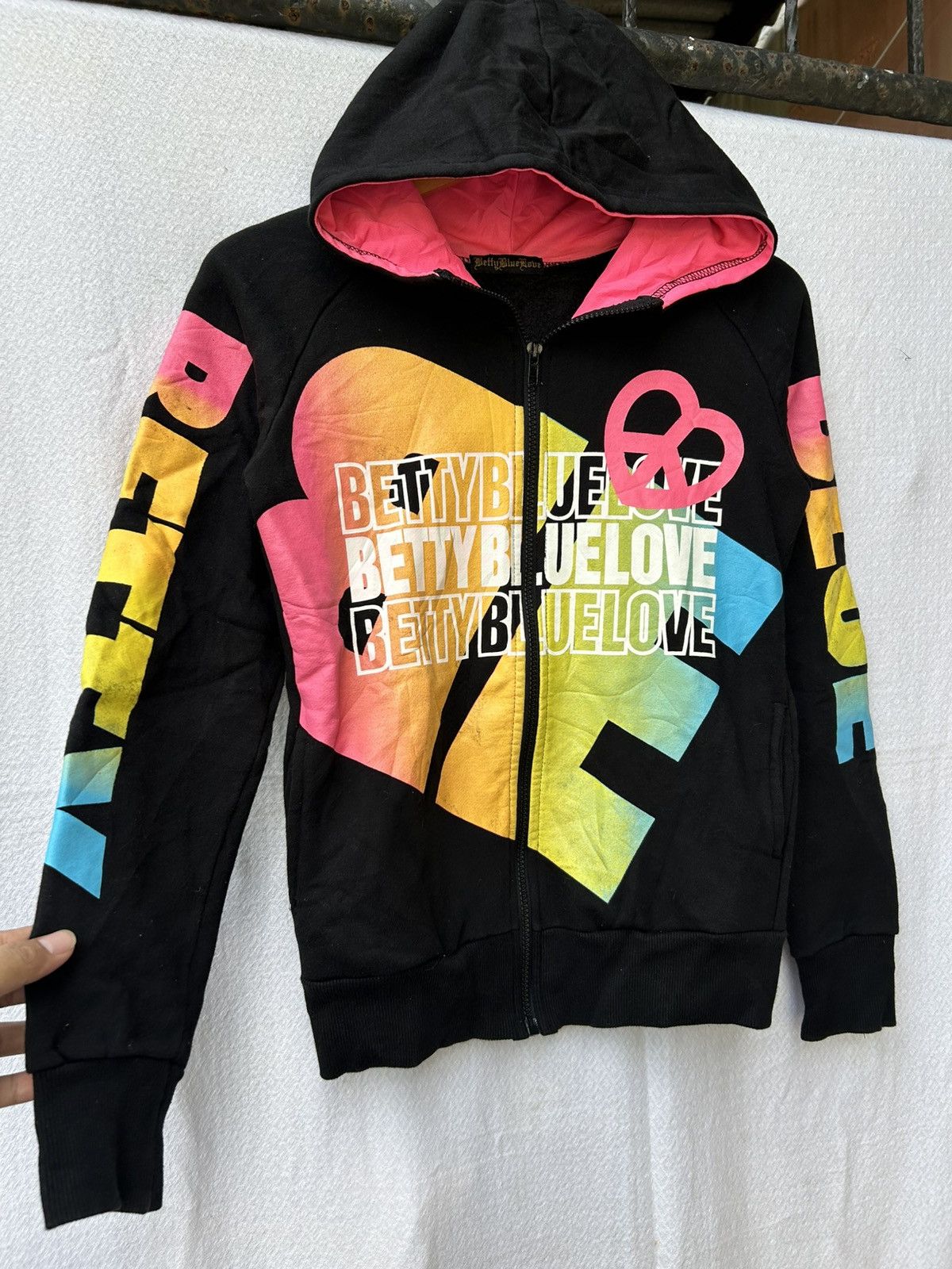 Other Betty blue love rainbow collor hoodie Ifsixwasnine LGB Size US S / EU 44-46 / 1 - 5 Thumbnail
