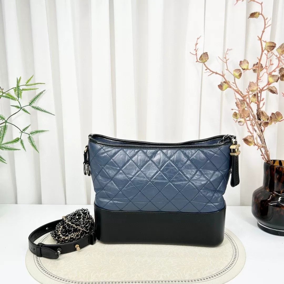 Chanel Pre-loved Bag Very good condition Size ONE SIZE - 1 Thumbnail