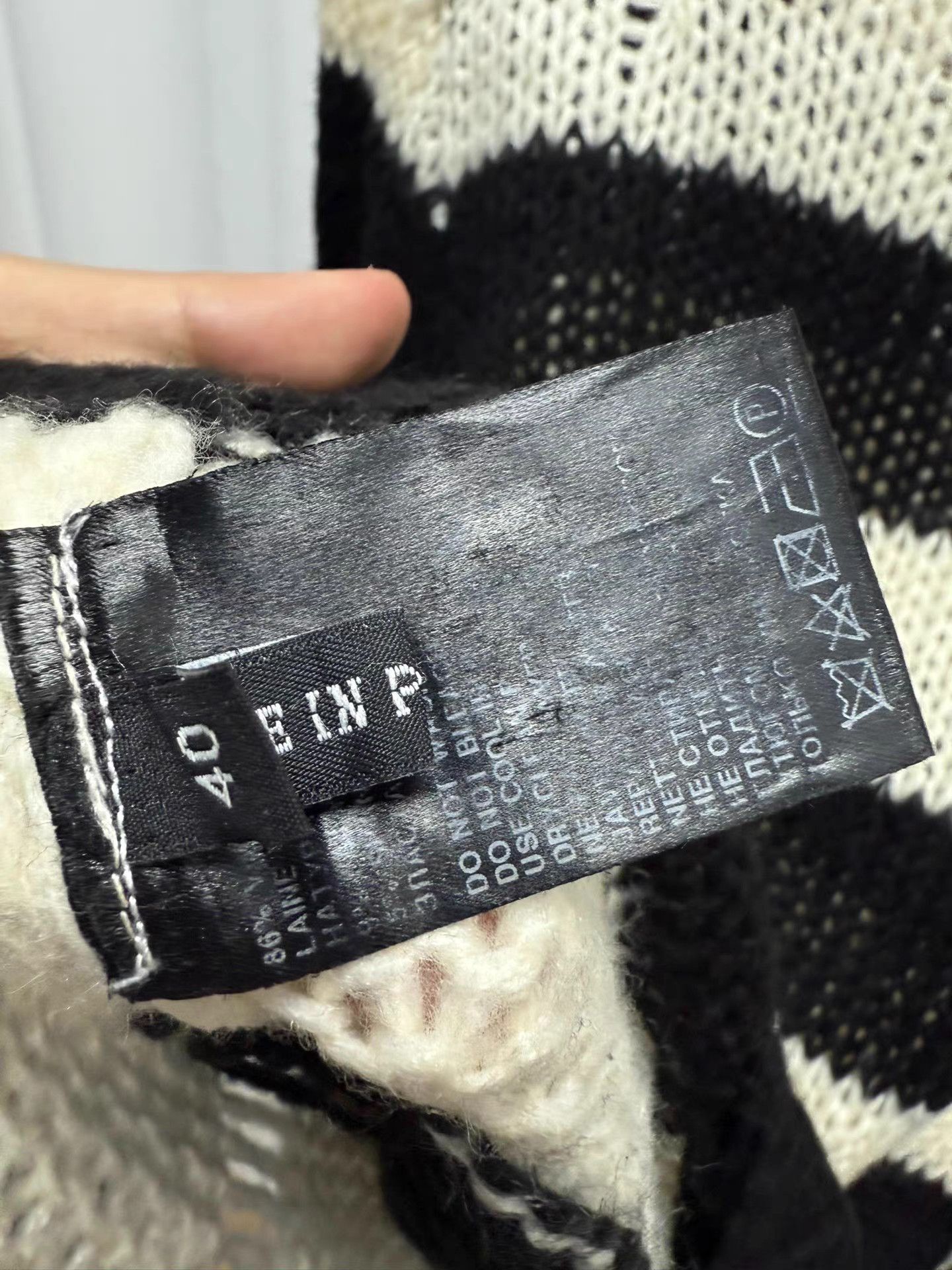 Ann Demeulemeester Ann demeulemeester Distressed Striped Sweater K20 Size US XXS / EU 40 - 7 Thumbnail