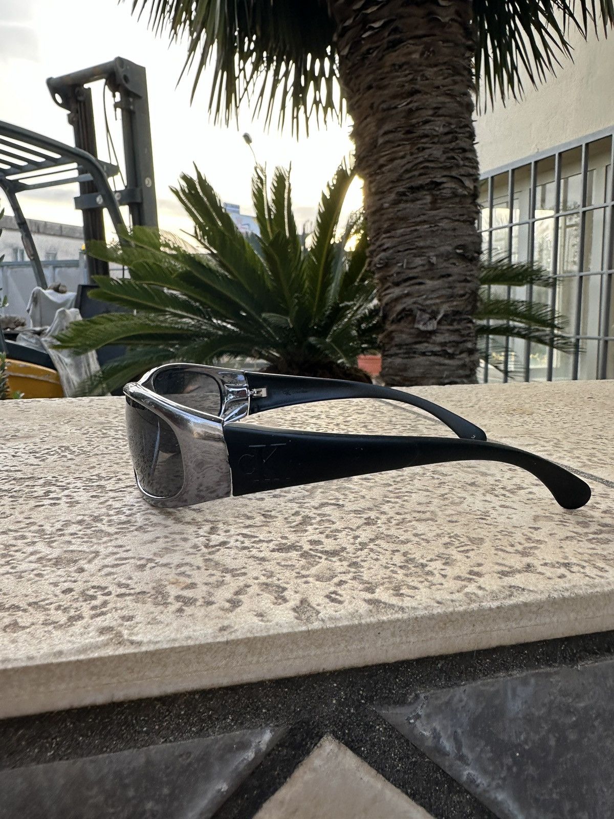 Calvin Klein × Vintage Calvin Klein Vintage Sunglasses cK3001 Silver Size ONE SIZE - 3 Thumbnail