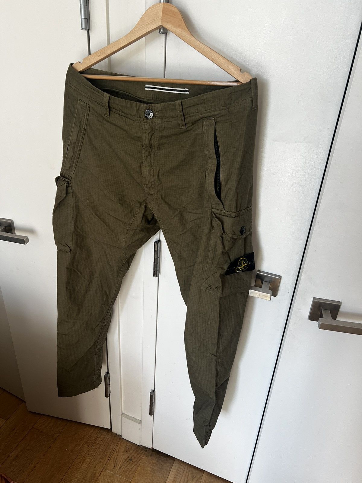 Stone Island Stone Island 41406 Cargo pants 32 olive Size US 32 / EU 48 - 1 Thumbnail