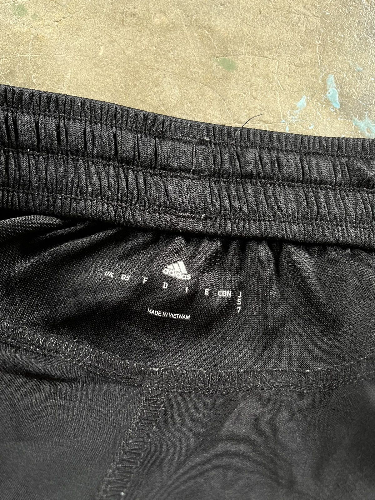 Adidas × Sports Specialties 🔥Adidas Nylon Sports Short Pants Size US 32 / EU 48 - 6 Thumbnail