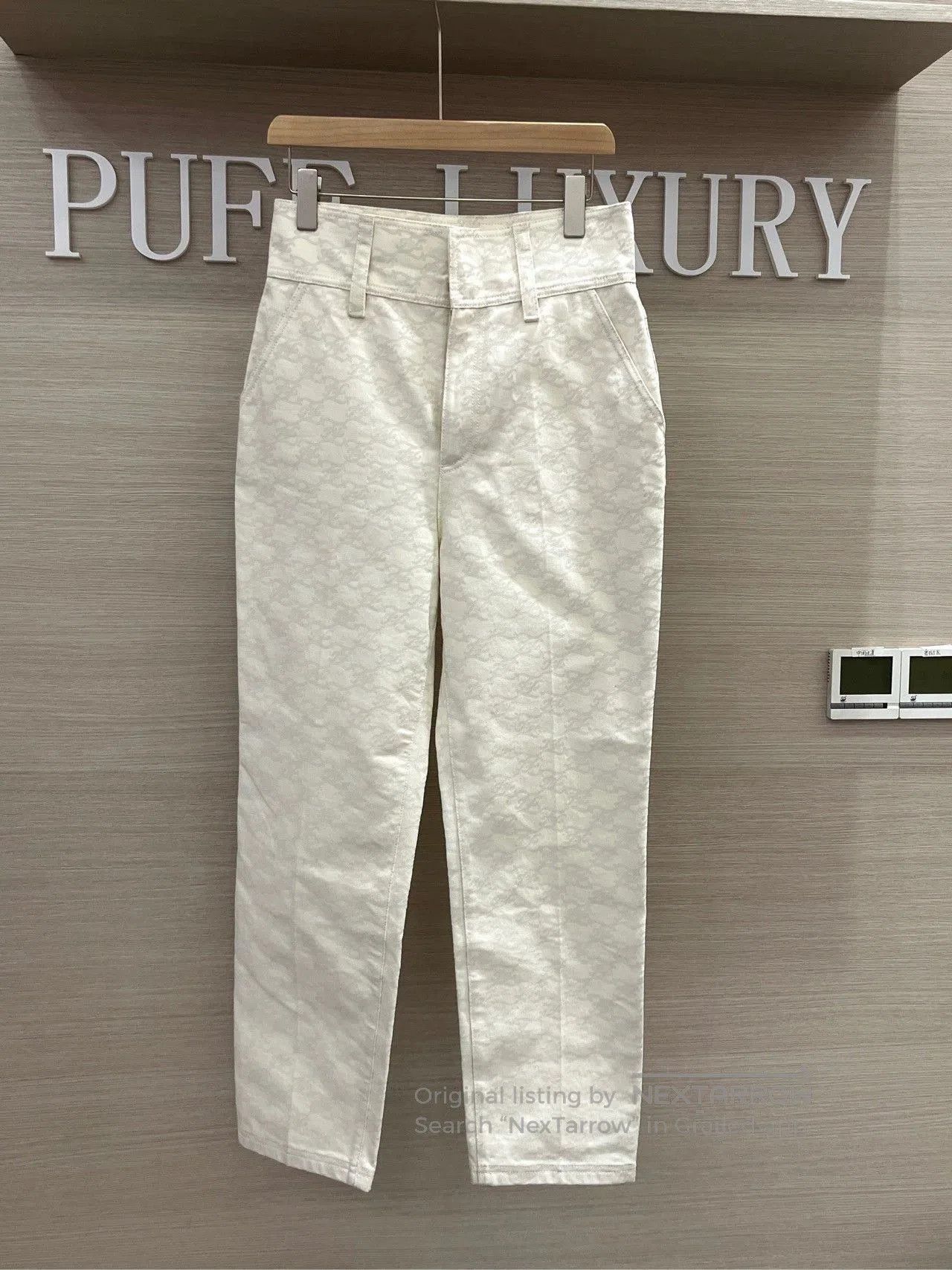Fendi Fendi White Logo Print Pants. Size US 26 / EU 42 - 1 Thumbnail