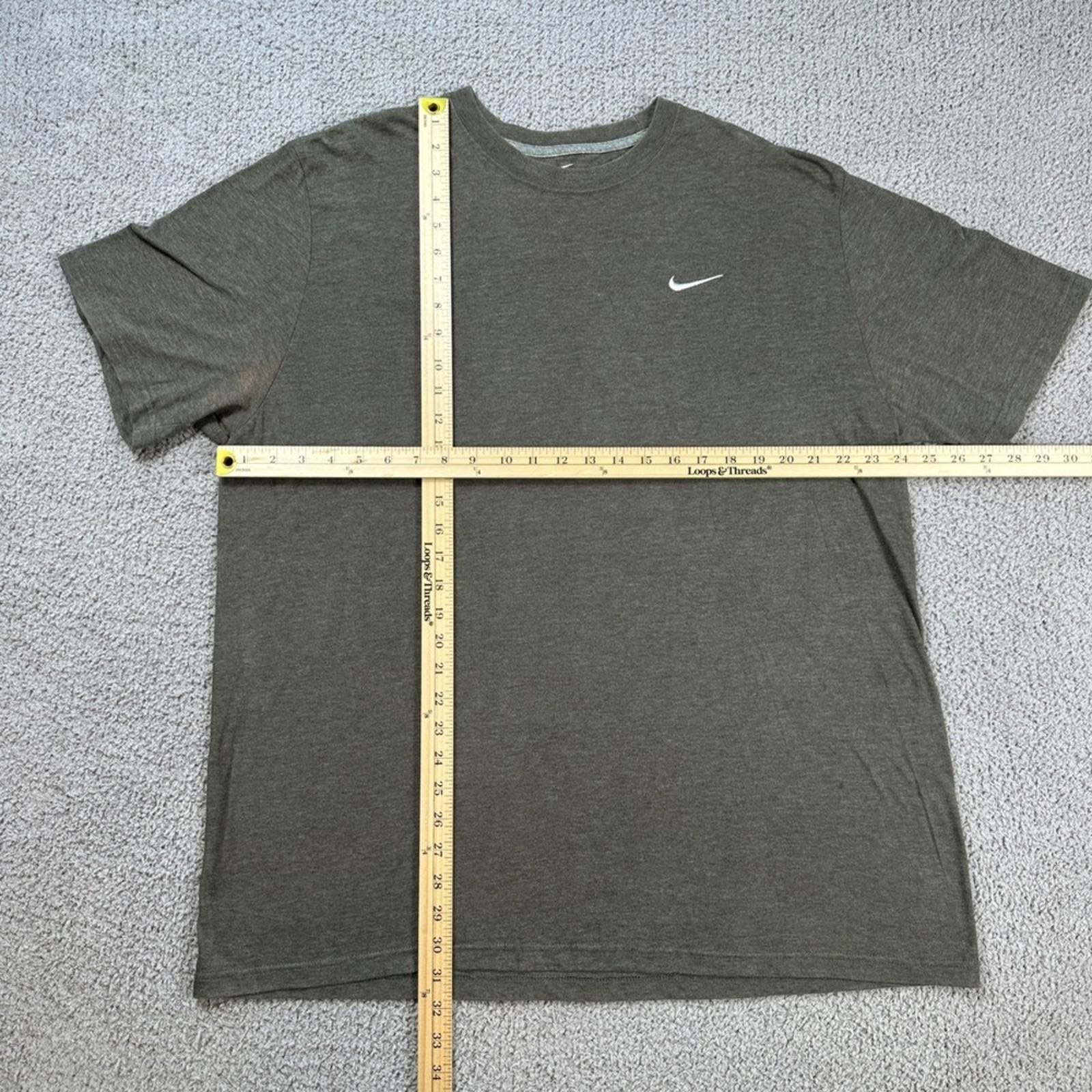 Nike Nike Swoosh T Shirt Men's XXL Olive Green Regular Fit Logo Size US XXL / EU 58 / 5 - 3 Thumbnail