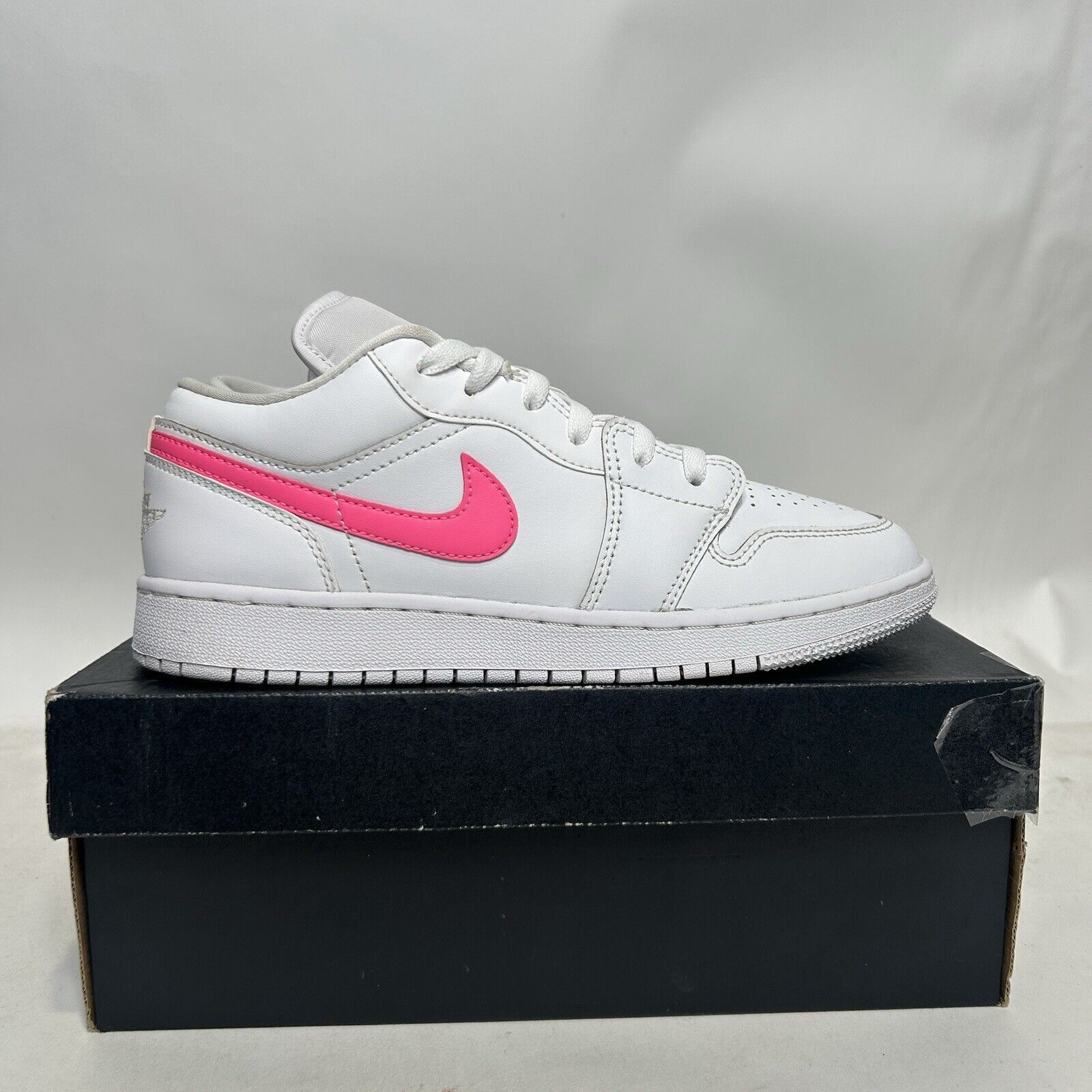 Nike Nike Air Jordan 1 Low Retro GS “Neon Swooshes” 2024 Size US 8.5 / IT 38.5 - 4 Thumbnail