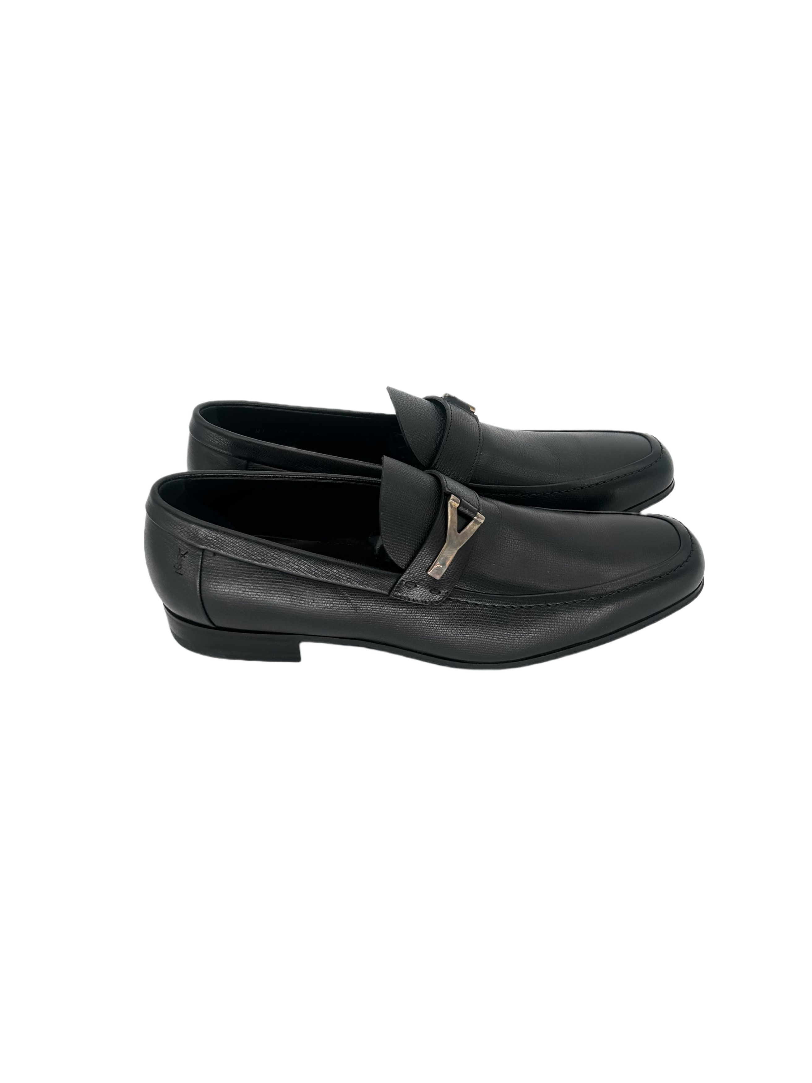 Yves Saint Laurent Yves Saint Laurent BlackGrainLeatherMoccasinWith'Y'MetalLogo Size US 9 / EU 42 - 2 Thumbnail