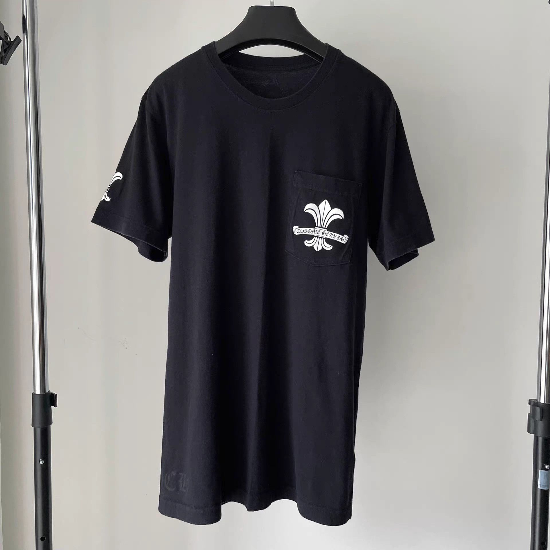Chrome Hearts Chrome Hearts CH Black Large Scroll Floral Cross T-Shirt Size US M / EU 48-50 / 2 - 2 Thumbnail