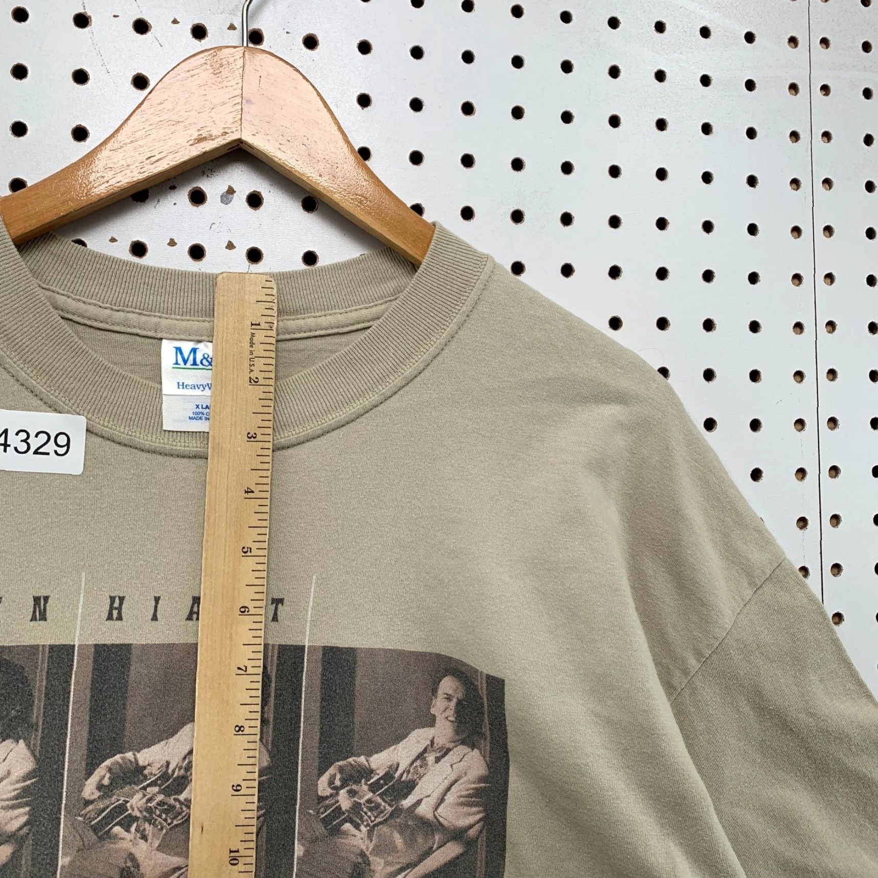 Doublet VINTAGE John Hiatt Tiki Bar is Open 2001 Concert T Shirt Mens XL Double Sided Music Beige Cotton Short Sleeve Shirt - Men XL Size US XL / EU 56 / 4 - 6 Thumbnail