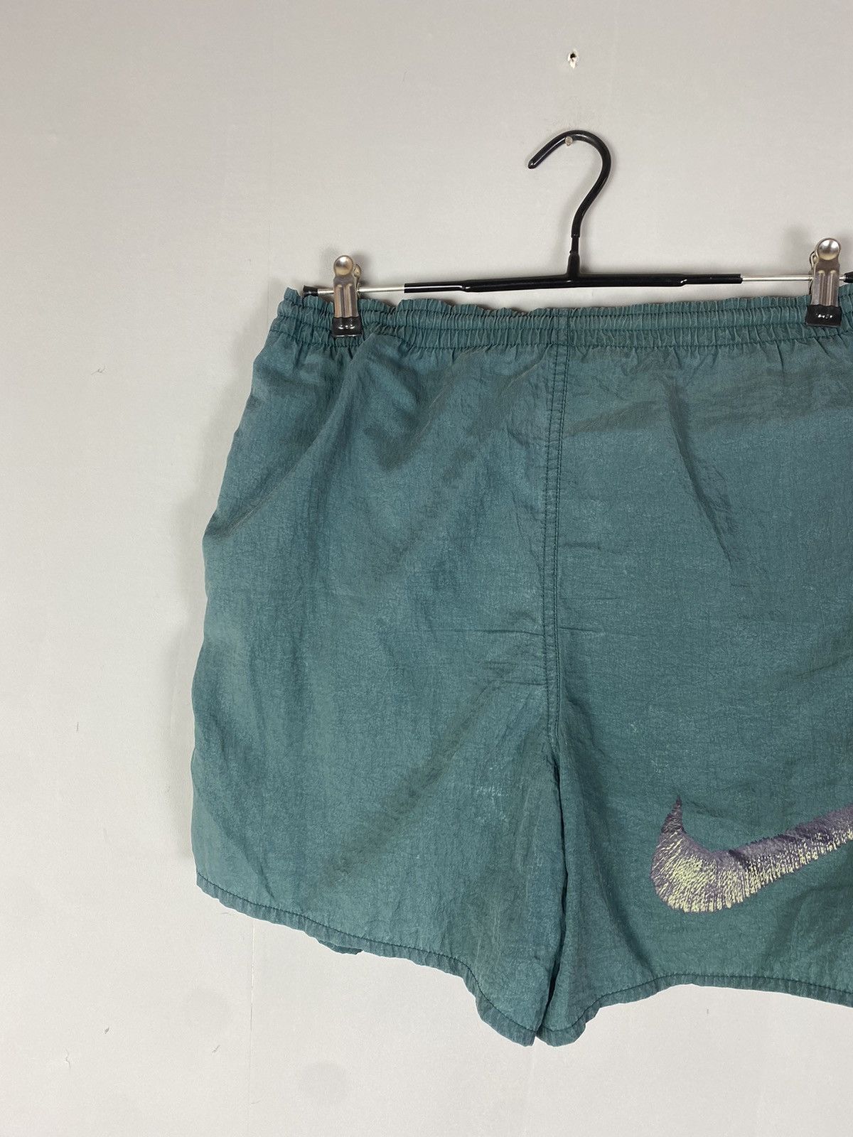 Nike Vintage 90s Nike big logo shorts Size US 32 / EU 48 - 3 Thumbnail