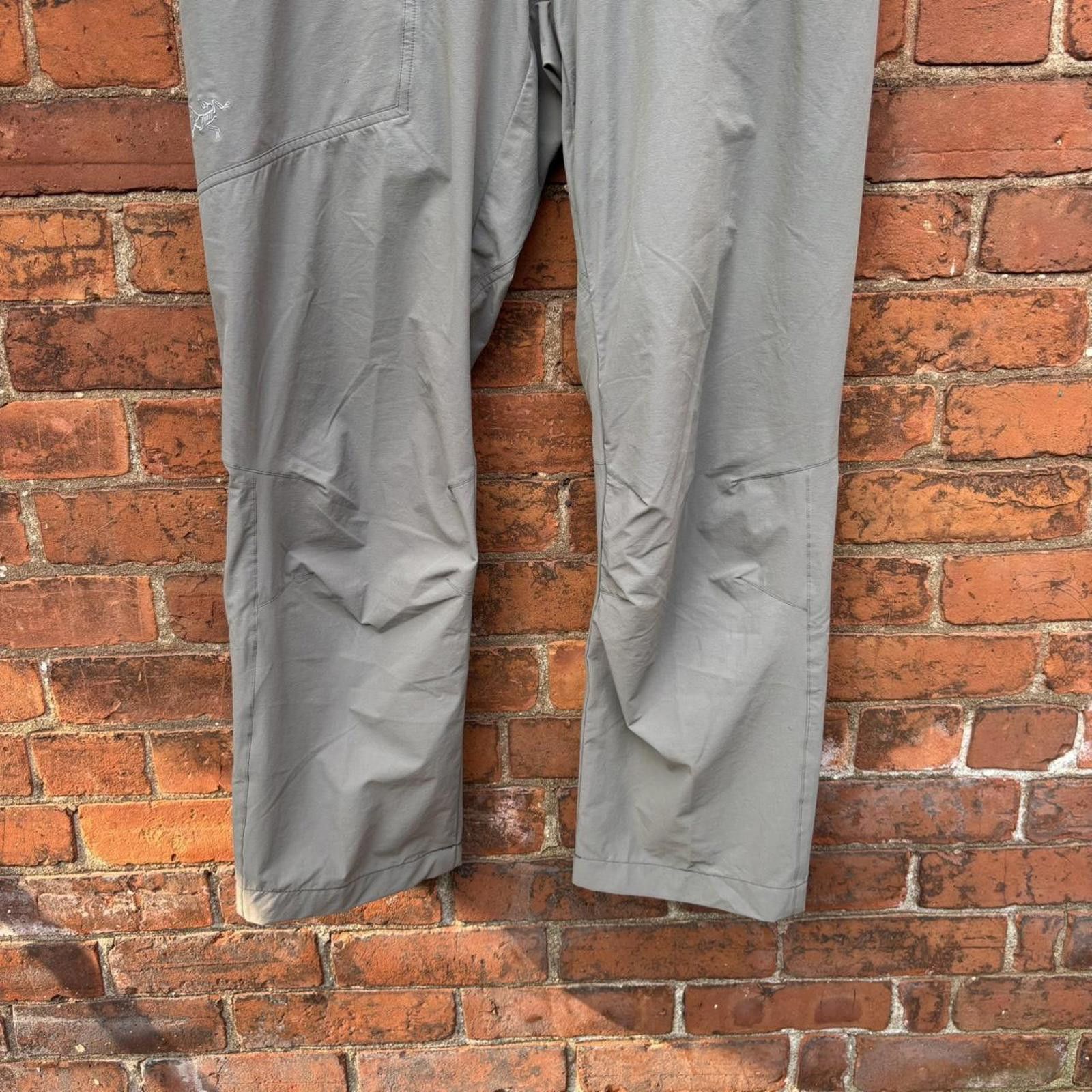 Arc'teryx Arc’teryx hiking pants from 2013 34x32 Size ONE SIZE - 3 Thumbnail