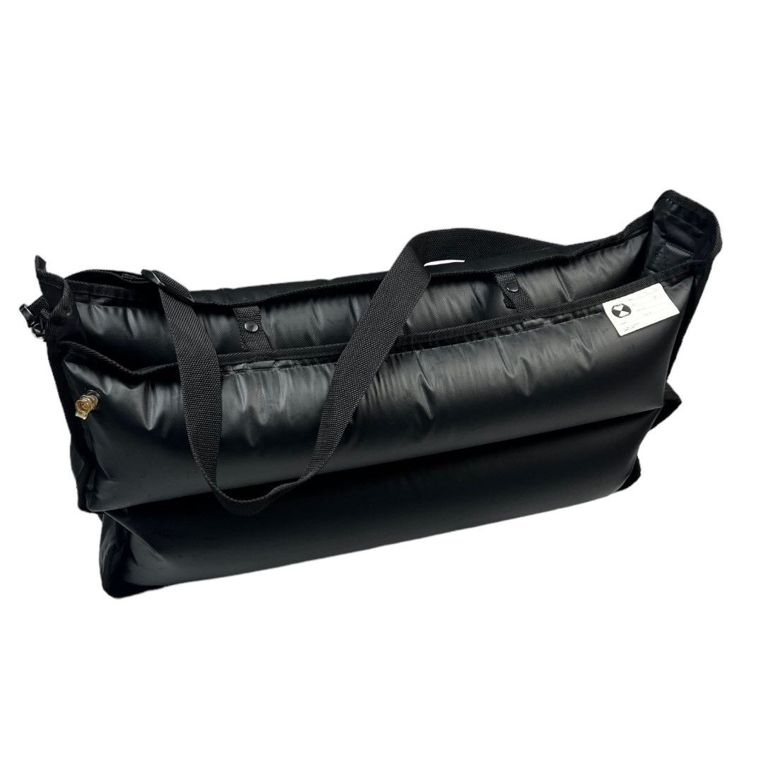 image of Final Home Inflatable Bag in Black, Men's