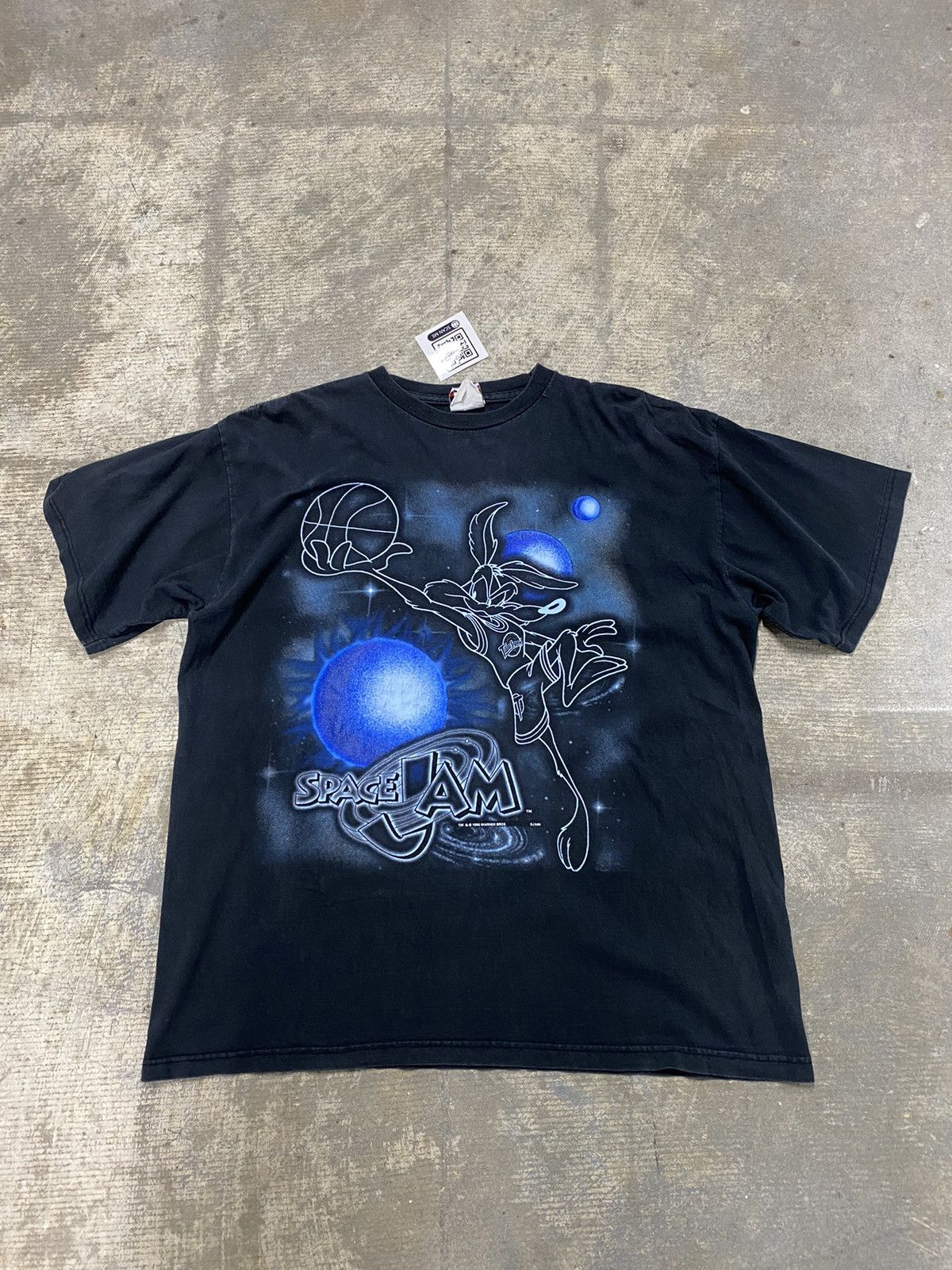 Other Vintage 90’s 1996 Space Jams Wile-Cayote T-Shirt Size US XL / EU 56 / 4 - 2 Thumbnail