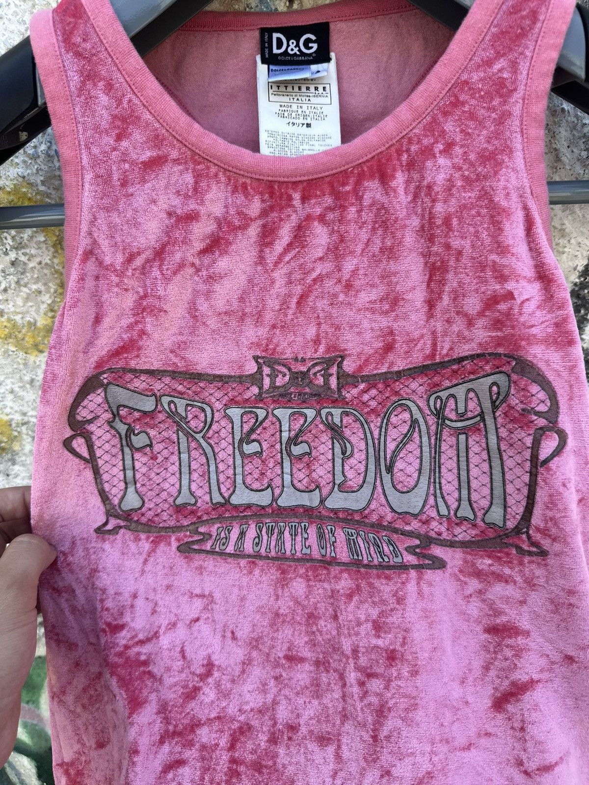 Dolce & Gabbana Velour Dolce & Gabbana Freedom Is A State Mind Pink Tank Top Size S / US 4 / IT 40 - 7 Thumbnail
