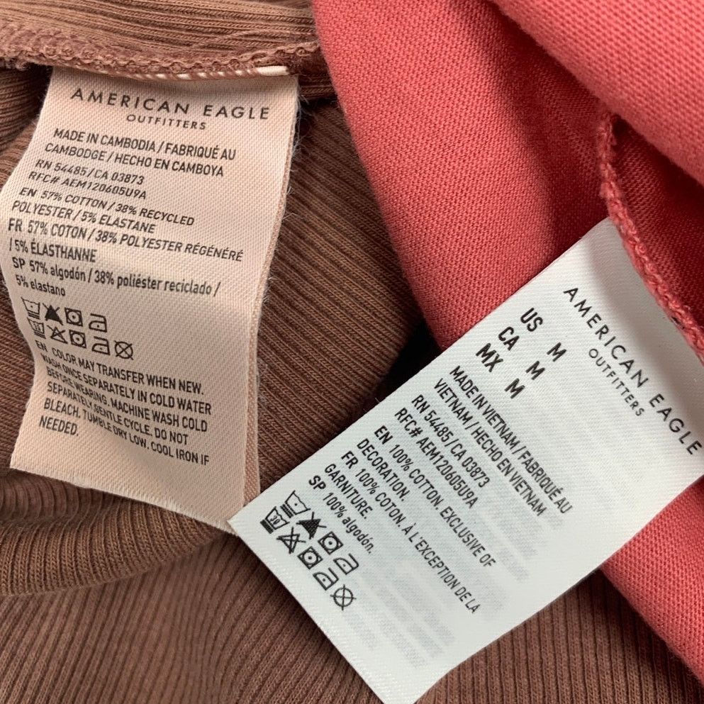 American Eagle Outfitters 2 New American Eagle Womens Medium New York Shirts Tops Size M / US 6-8 / IT 42-44 - 5 Thumbnail