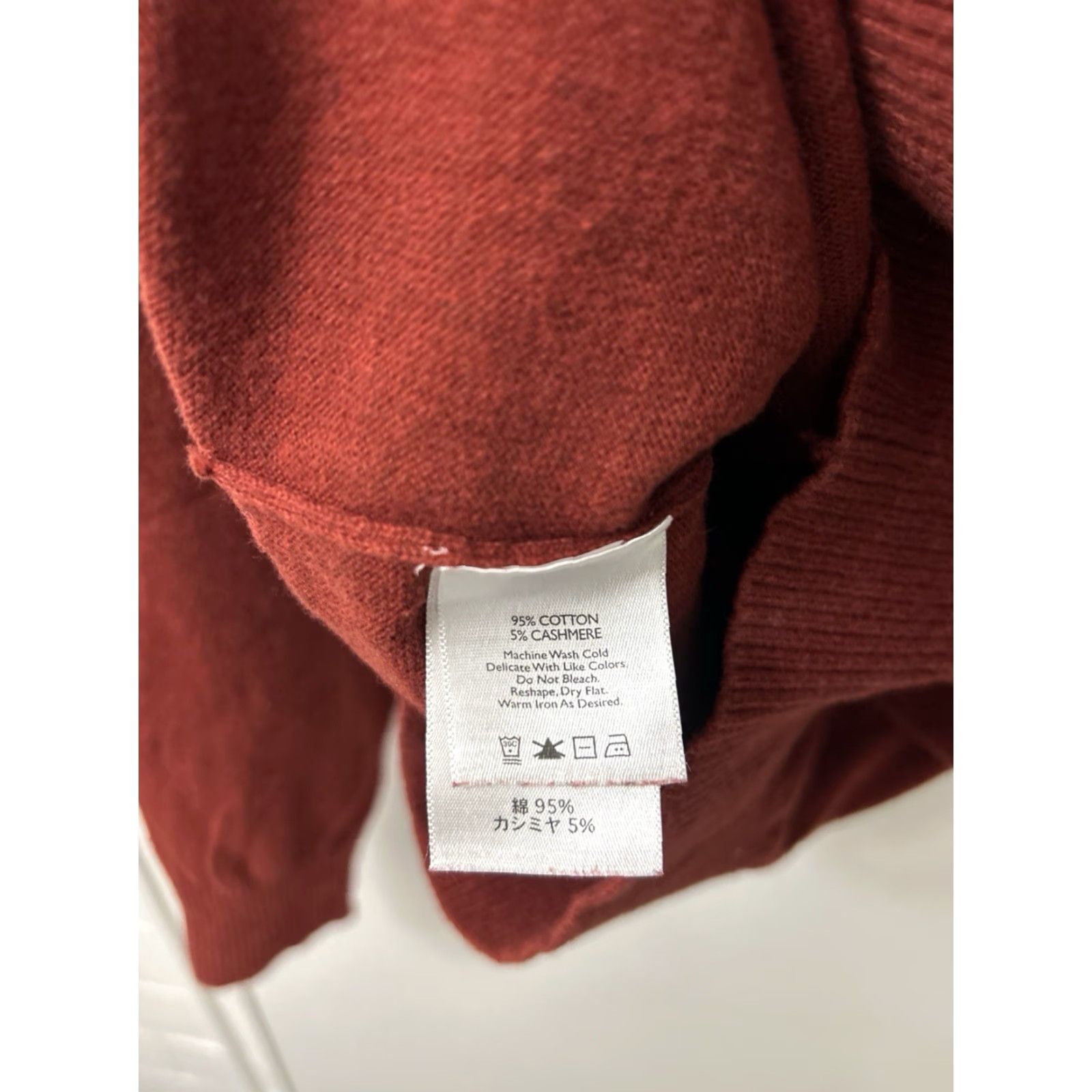 Eddie Bauer Eddie Bauer Sweater V-Neck Mens Size S Red Cashmere Cotton Knit Pullover L/S Regular Size US S / EU 44-46 / 1 - 7 Thumbnail