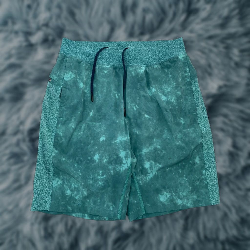 Lululemon VINTAGE Lululemon Shorts Athletic M Men Drawstring Green Gym Casual Activewear Size US 31 - 1 Thumbnail