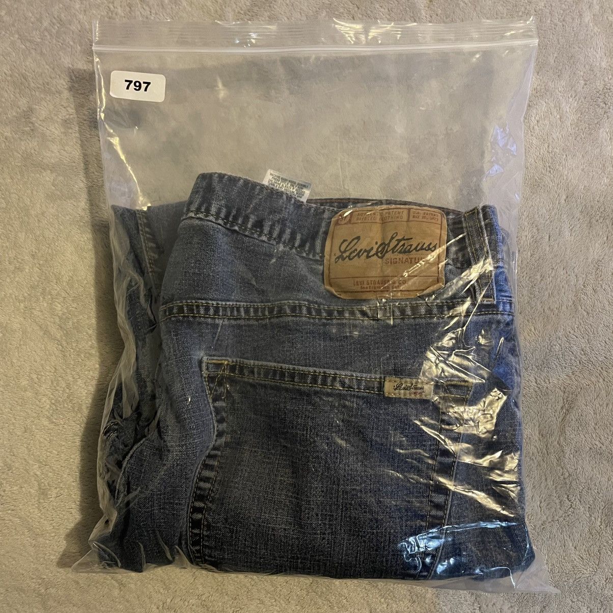 Other Levi Strauss Jeans Women 18W Short Blue Bootcut (36x28) Size 36" / US 14 / IT 50 - 11 Thumbnail