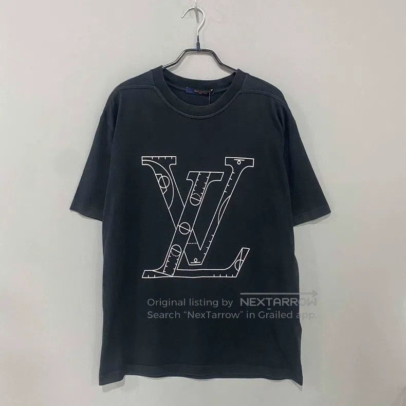 Louis Vuitton Louis Vuitton NBA printed logo short sleeves Size US L / EU 52-54 / 3 - 1 Thumbnail
