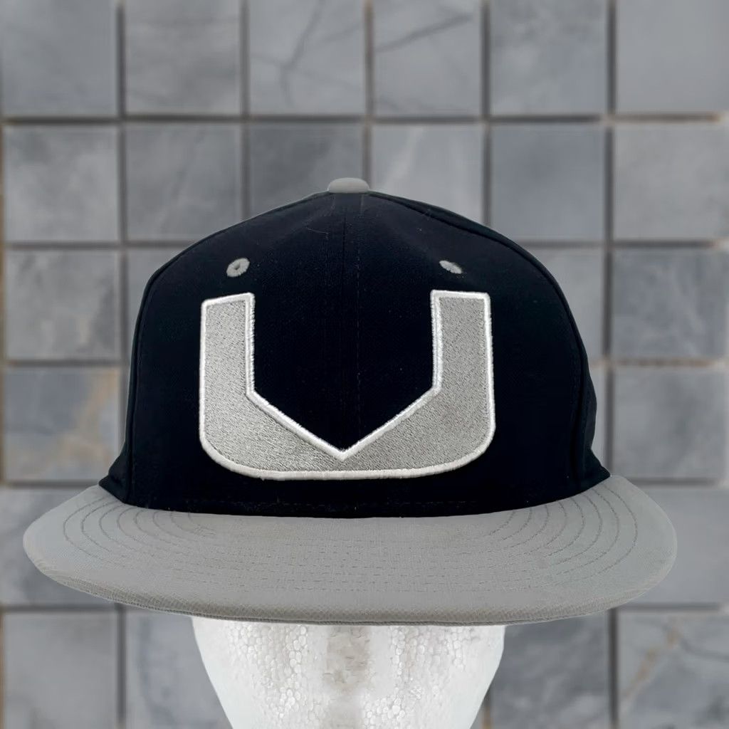 Nike Nike Hat Cap Fitted Mens Black Gray Dri-FIT True Embroidered U Miami Size ONE SIZE - 1 Thumbnail