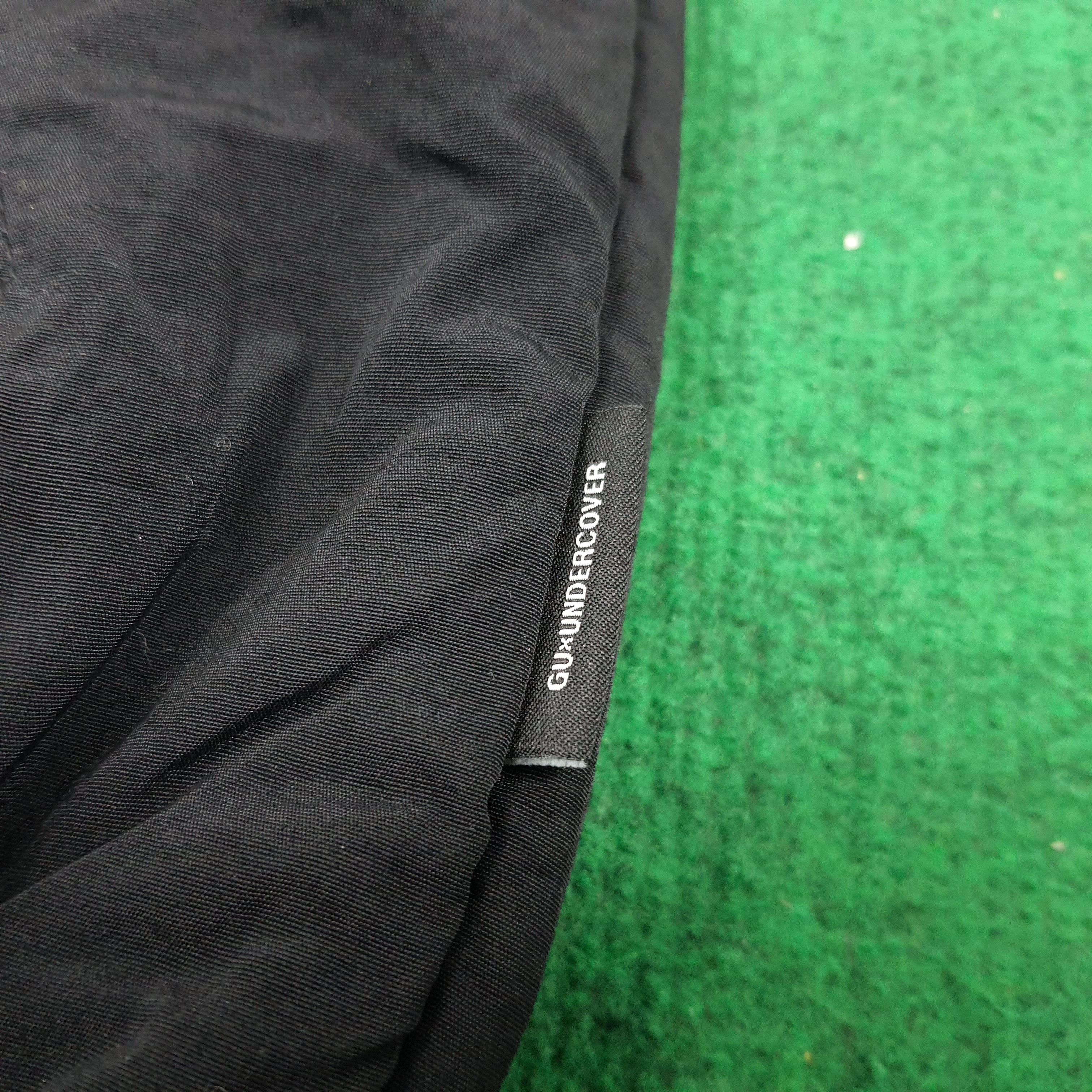 Japanese Brand × Vintage Vintage GU X UNDERCOVER Custom Logo Streetwear Fleece Jacket Size US L / EU 52-54 / 3 - 9 Thumbnail