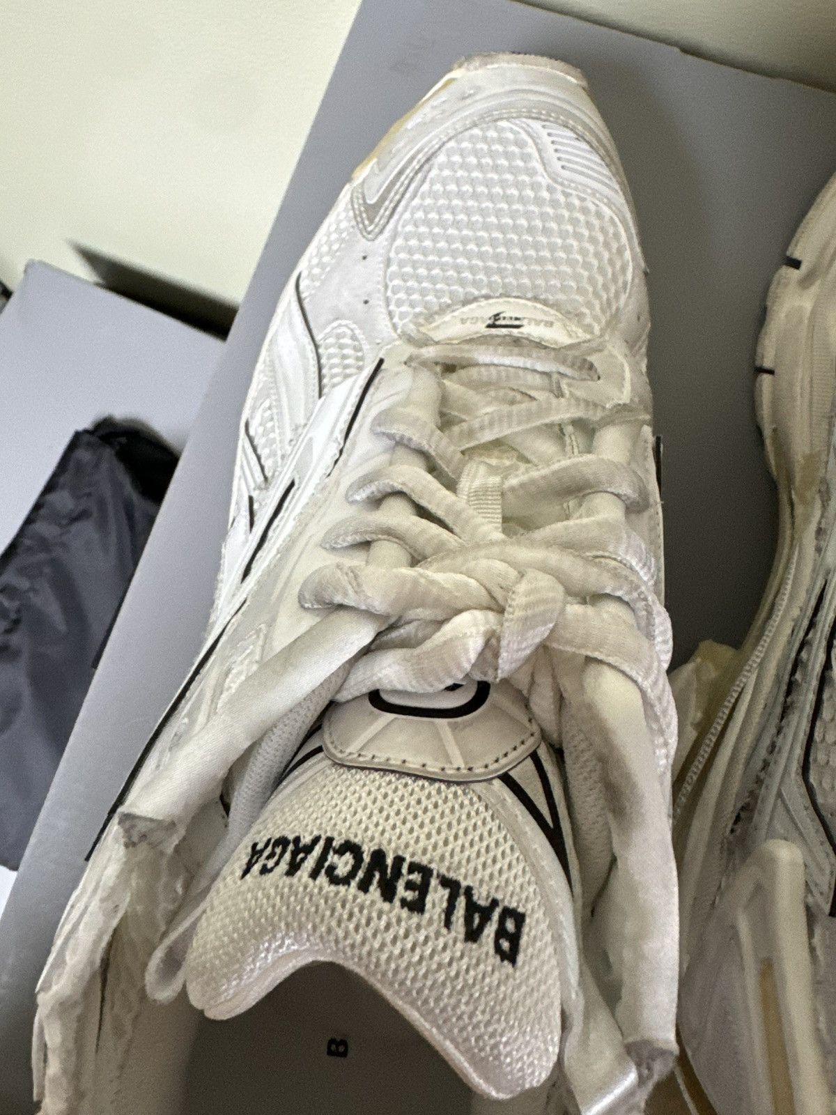 Balenciaga Balenciaga White runner 47 Size US 14 / EU 47 - 8 Thumbnail