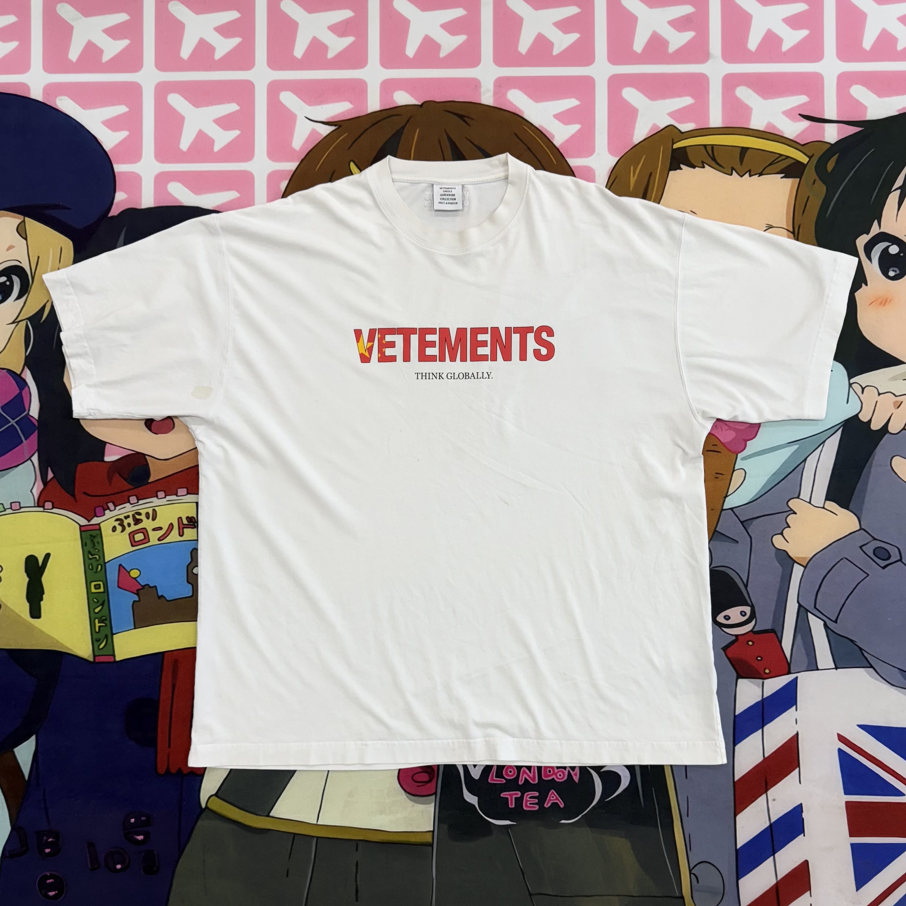 Vetements Vetements Think Globally Logo T-Shirt White XL Size US XL / EU 56 / 4 - 1 Thumbnail