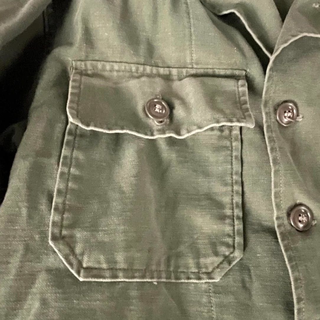 Vintage VINTAGE U.S. Army Vietnam Era Sateen Cotton Shirt M Green Shirt Mens/Adults 1960s 1960s Vintage Military Shirt Size US M / EU 48-50 / 2 - 4 Thumbnail