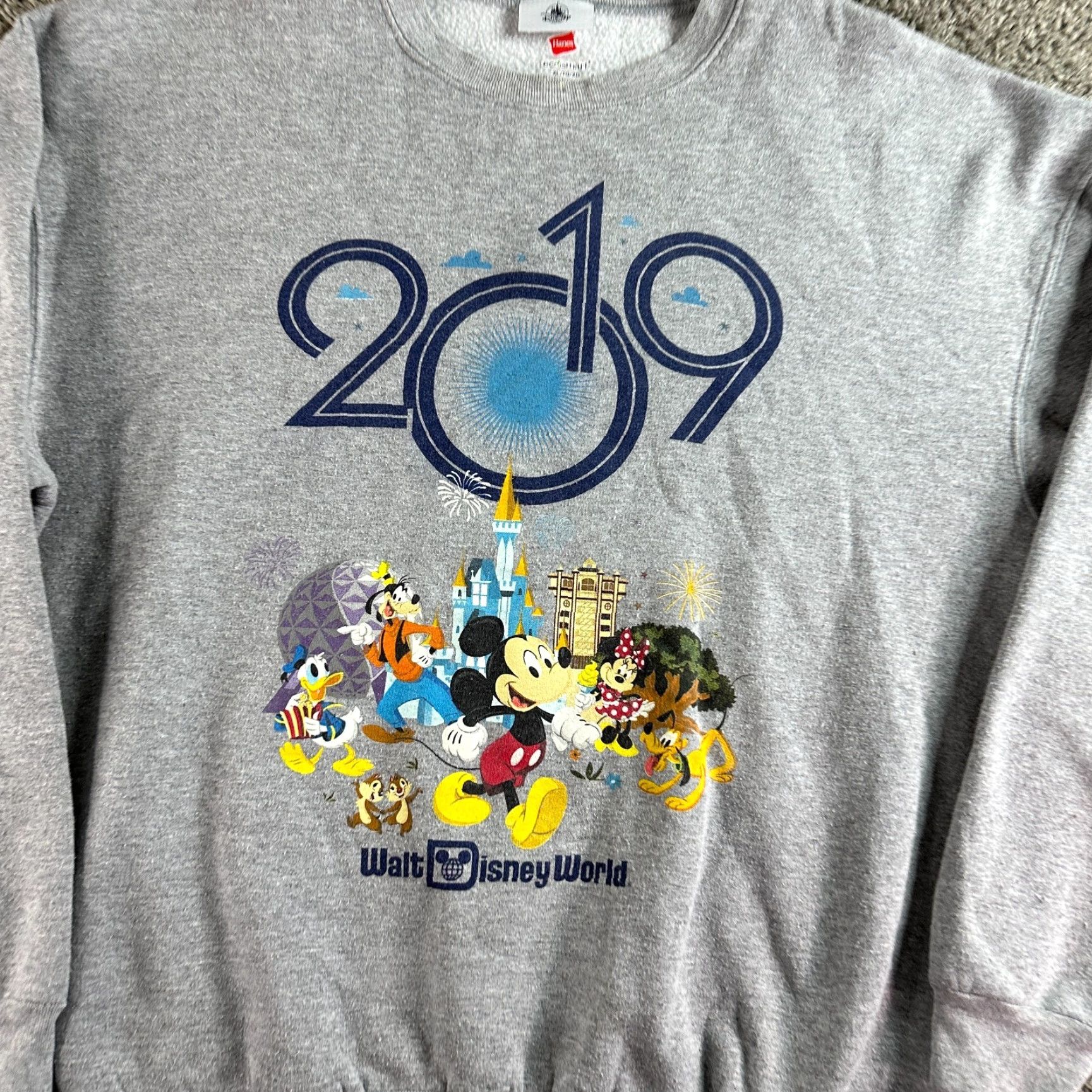 Disney Disney Sweatshirt Mens XL Gray 2019 Magic Kingdom Cast Walt Disney World WDW * Size US XL / EU 56 / 4 - 3 Thumbnail