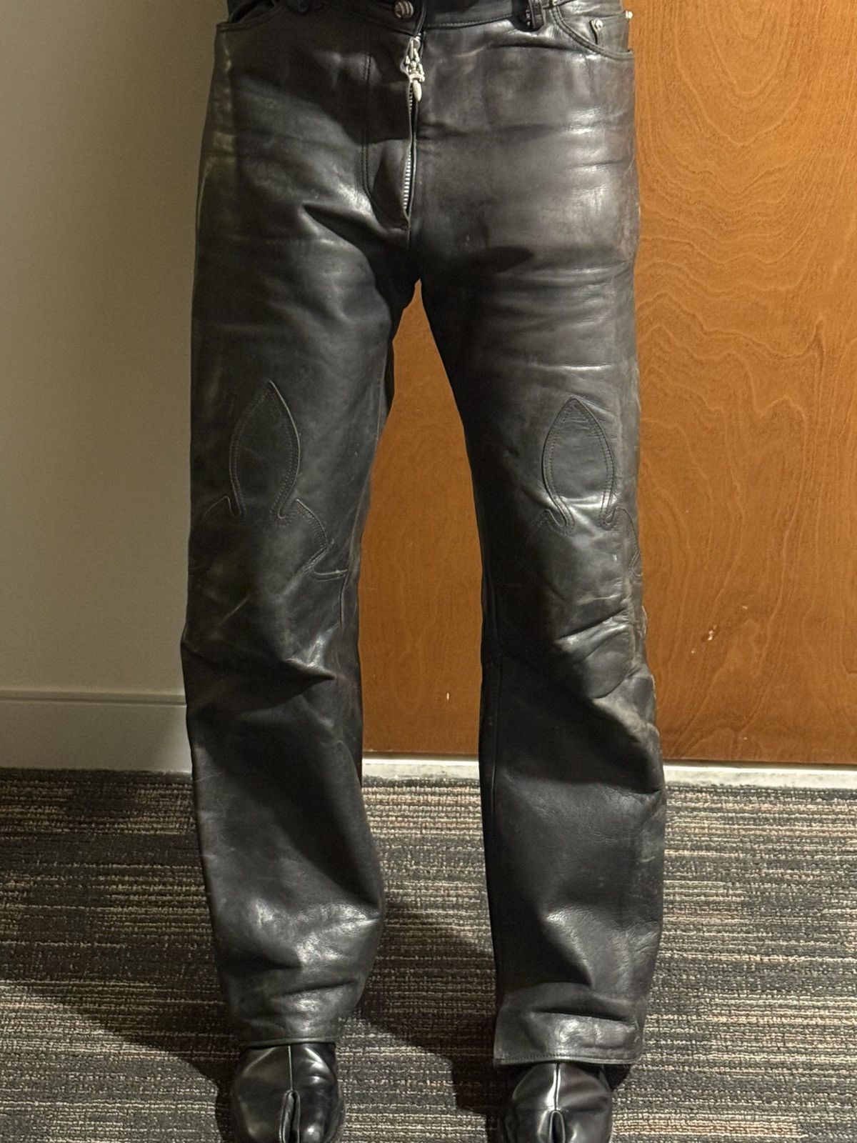 Chrome Hearts Chrome hearts Fleur knee leather pants vintage Size US 34 / EU 50 - 25 Thumbnail