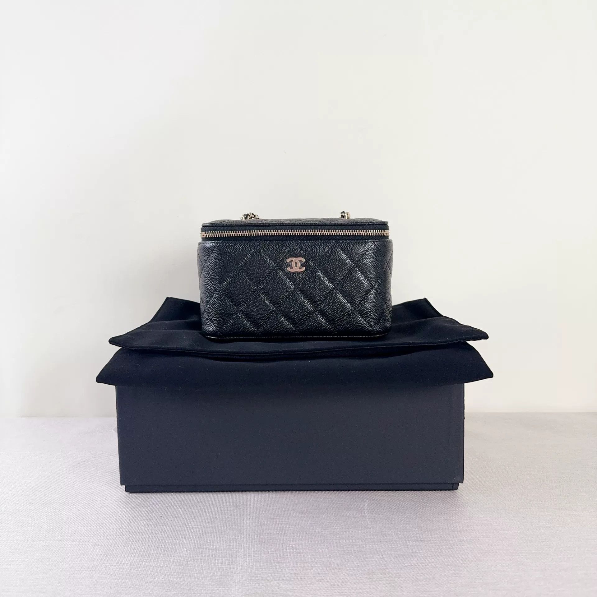Chanel Pre-loved Bag Brand new condition Size ONE SIZE - 1 Thumbnail