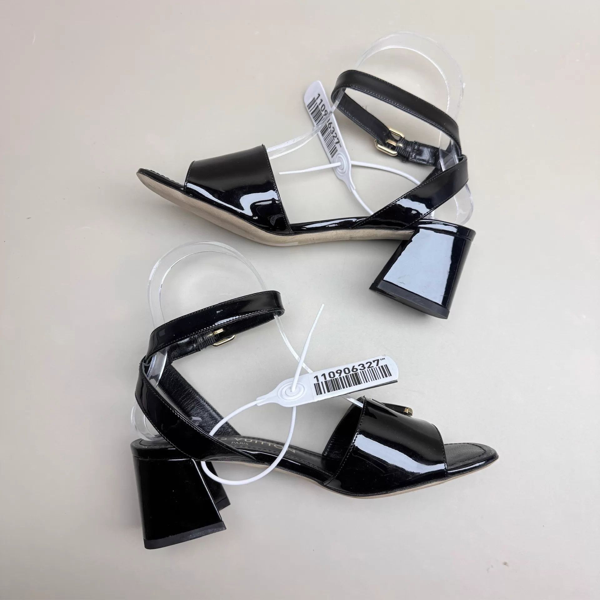Louis Vuitton LV Black Gold Logo Strap Sandals 35 (Mint) Size US 4.5 / IT 34.5 - 4 Thumbnail