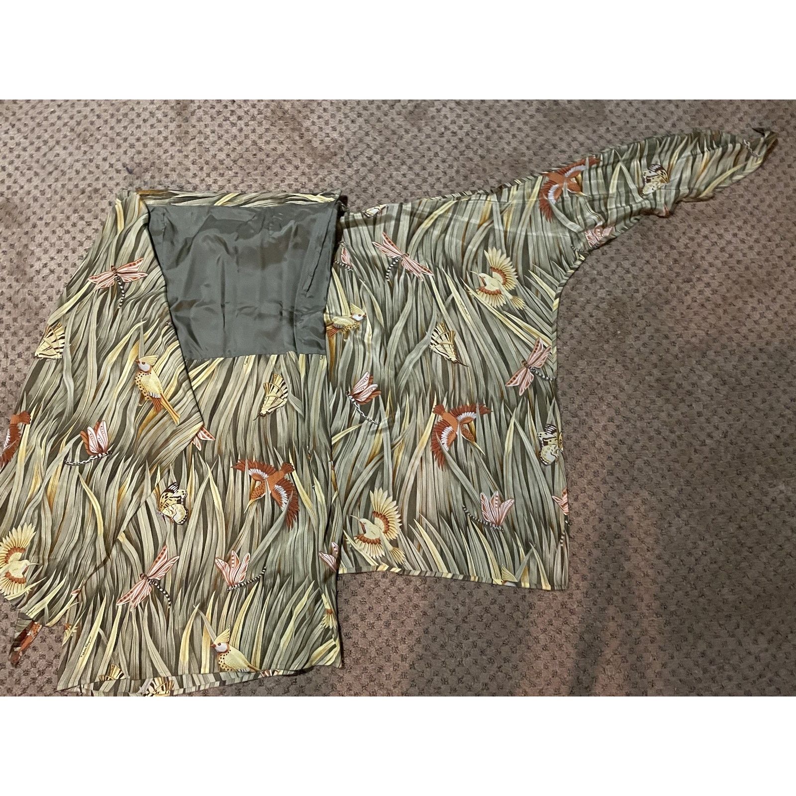 Salvatore Ferragamo Salvatore Ferragamo Wrap Skirt Womens L 10 12 44 Silk Birds Size 34" / US 12 / IT 48 - 14 Thumbnail