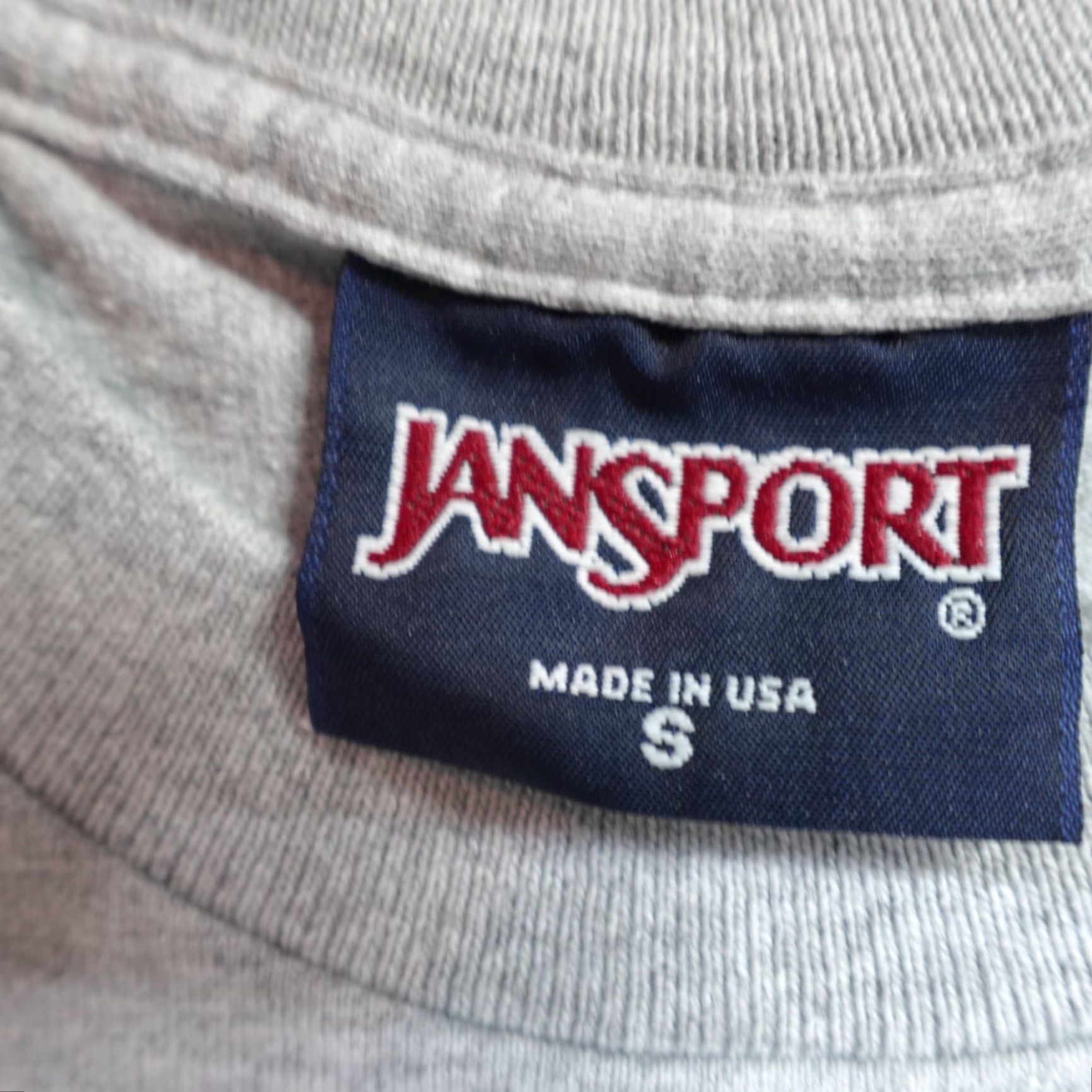 Vintage VINTAGE American University Shirt Mens XL Gray Jersey Cotton Short Sleeve Crew Neck T-Shirt United States Size US XL / EU 56 / 4 - 4 Thumbnail