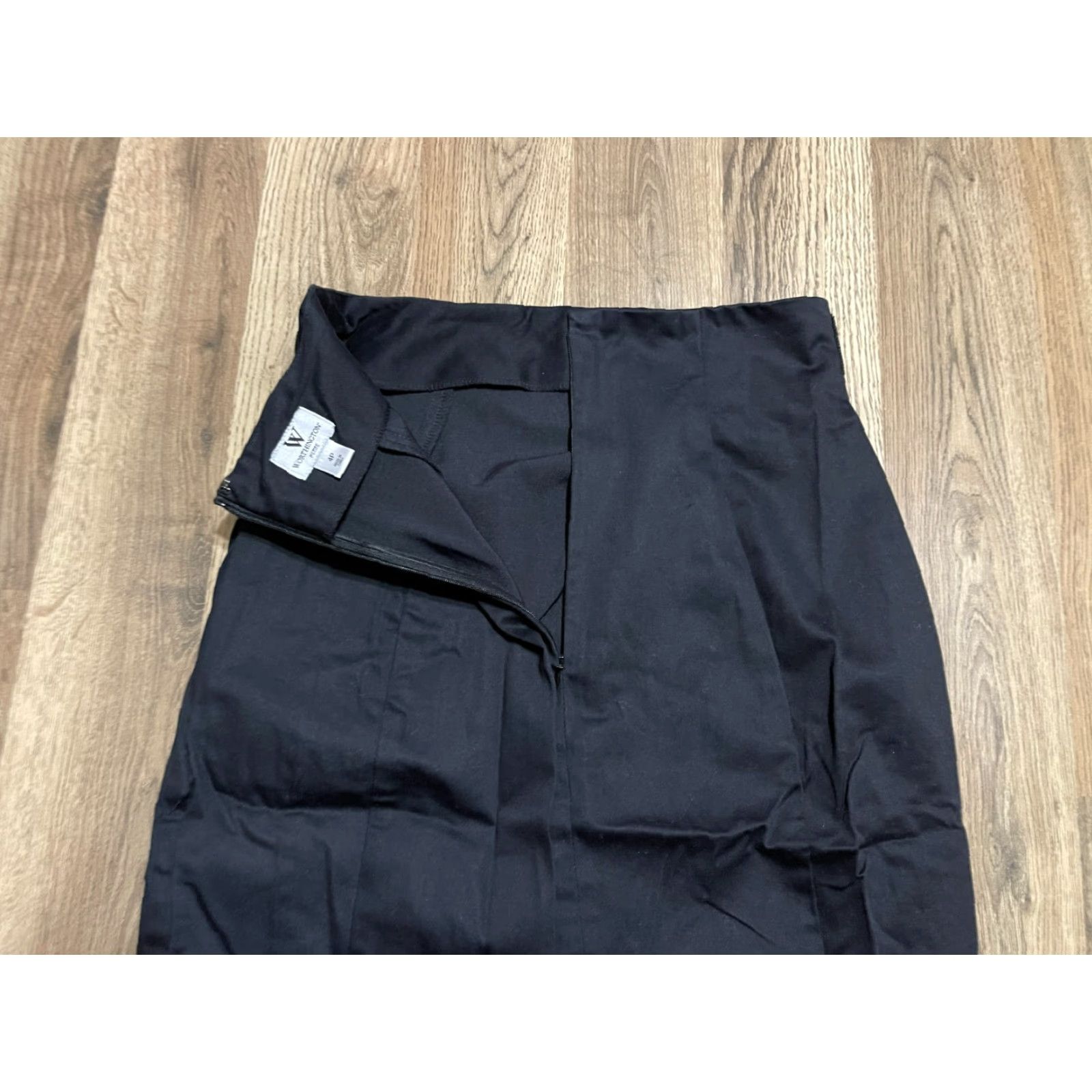 Worthington Worthington Skirt, Women's Size 4 Petite, Black, Zip on Back, Short, Pencil, Solid, Casual, 4P, Petites, Women, Skirt, Fall Spring Summer, Womens, - Size 27" / US 4 / IT 40 - 3 Thumbnail