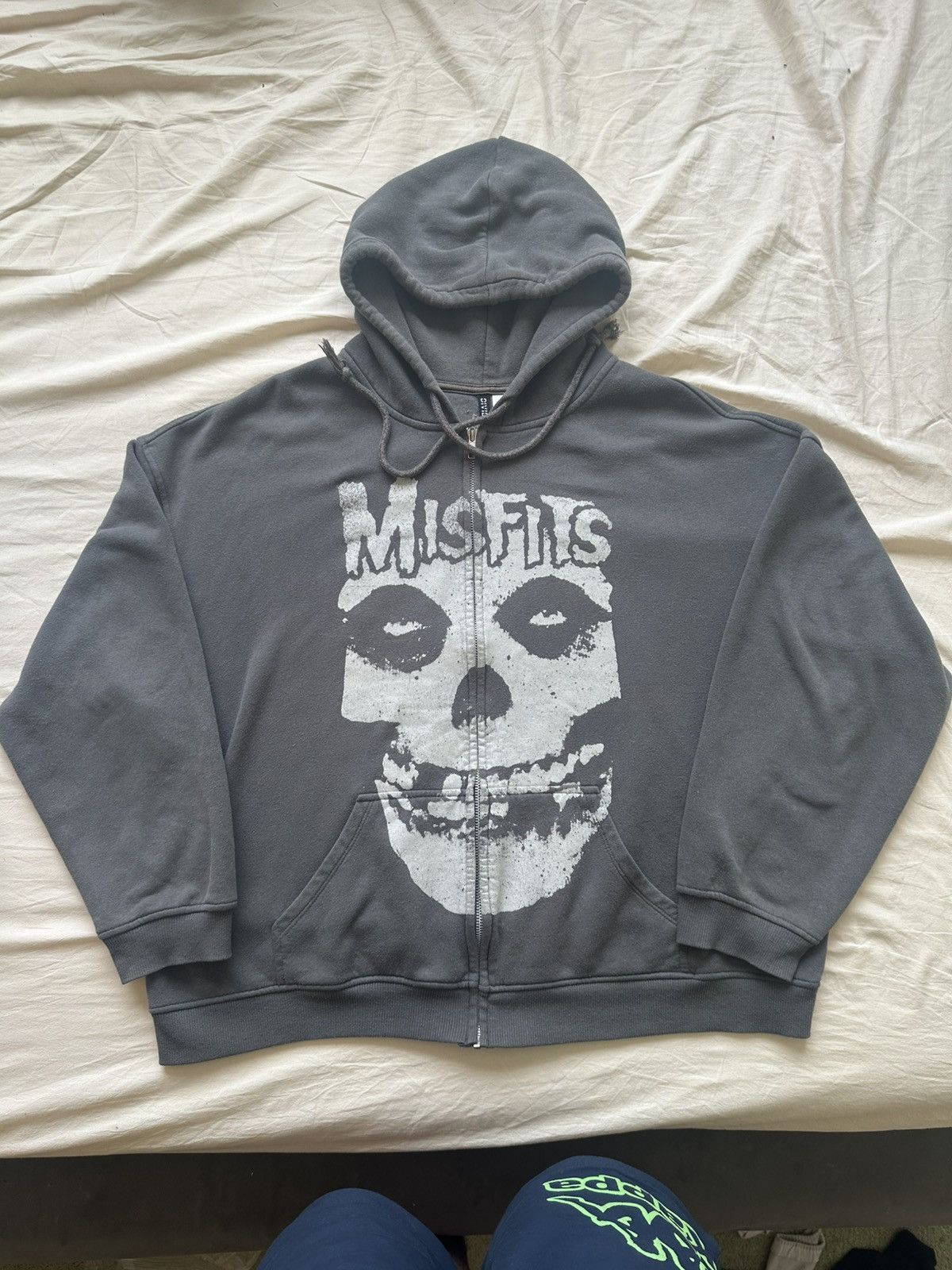 Band Tees Misfits vintage zip-hoodie Size US L / EU 52-54 / 3 - 1 Thumbnail