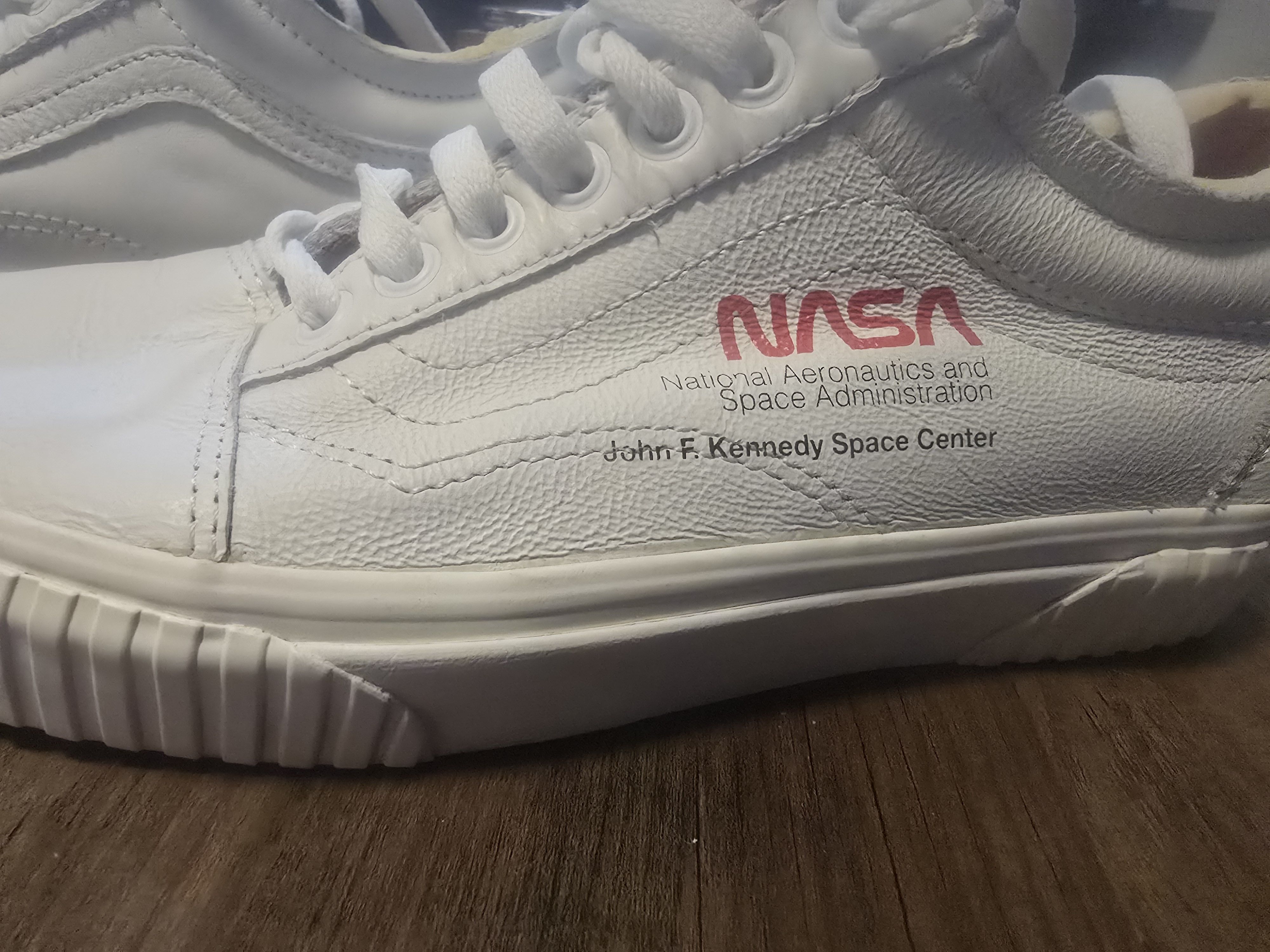 Vans Vans Old Skool NASA Kennedy Space Center White Rare Size US 8.5 / IT 38.5 - 3 Thumbnail