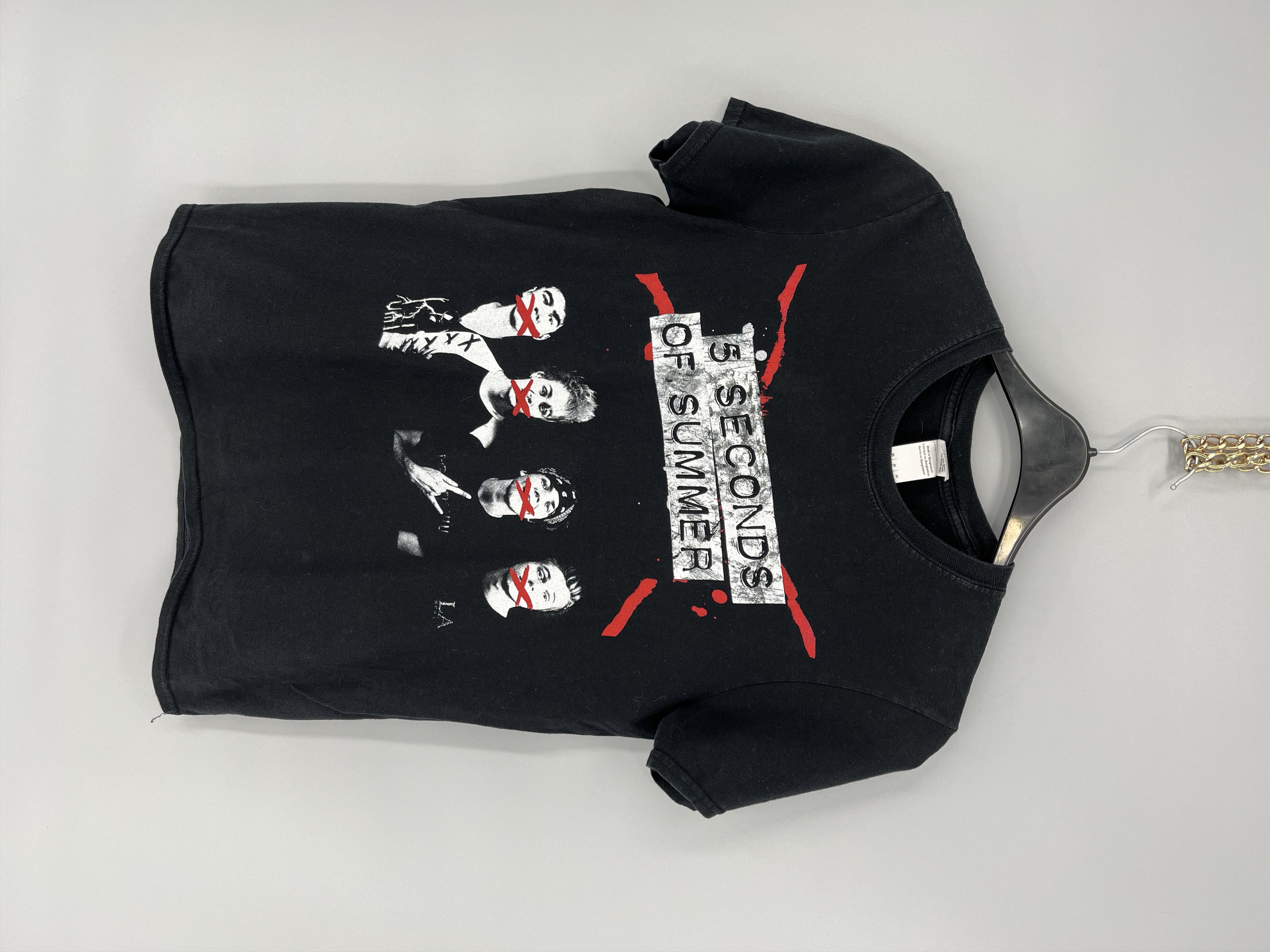 Band Tees 2015 5 Second Of Summer Tour T-Shirt Size US M / EU 48-50 / 2 - 1 Thumbnail