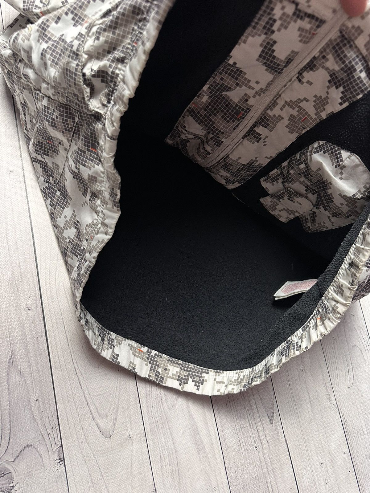 Nike × Vintage Vintage Nike ACG winter jacket size Xs logo white Camo rare Size US XS / EU 42 / 0 - 9 Thumbnail