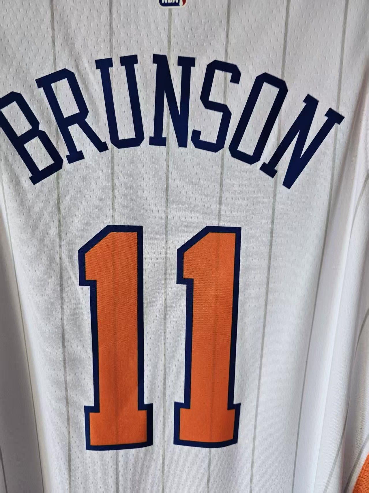 NBA New York Knicks 11 Jalen Brunson Jersey White Size US XL / EU 56 / 4 - 4 Thumbnail