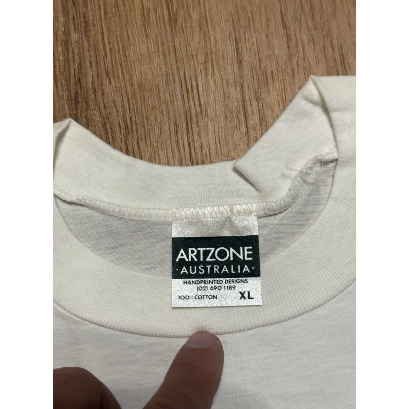 Vintage VINTAGE Artzone Shirt L White 80s Sydney Australia Men T-Shirt Single Stitch Large Men's 80s Artzone Shirt Size US L / EU 52-54 / 3 - 3 Thumbnail