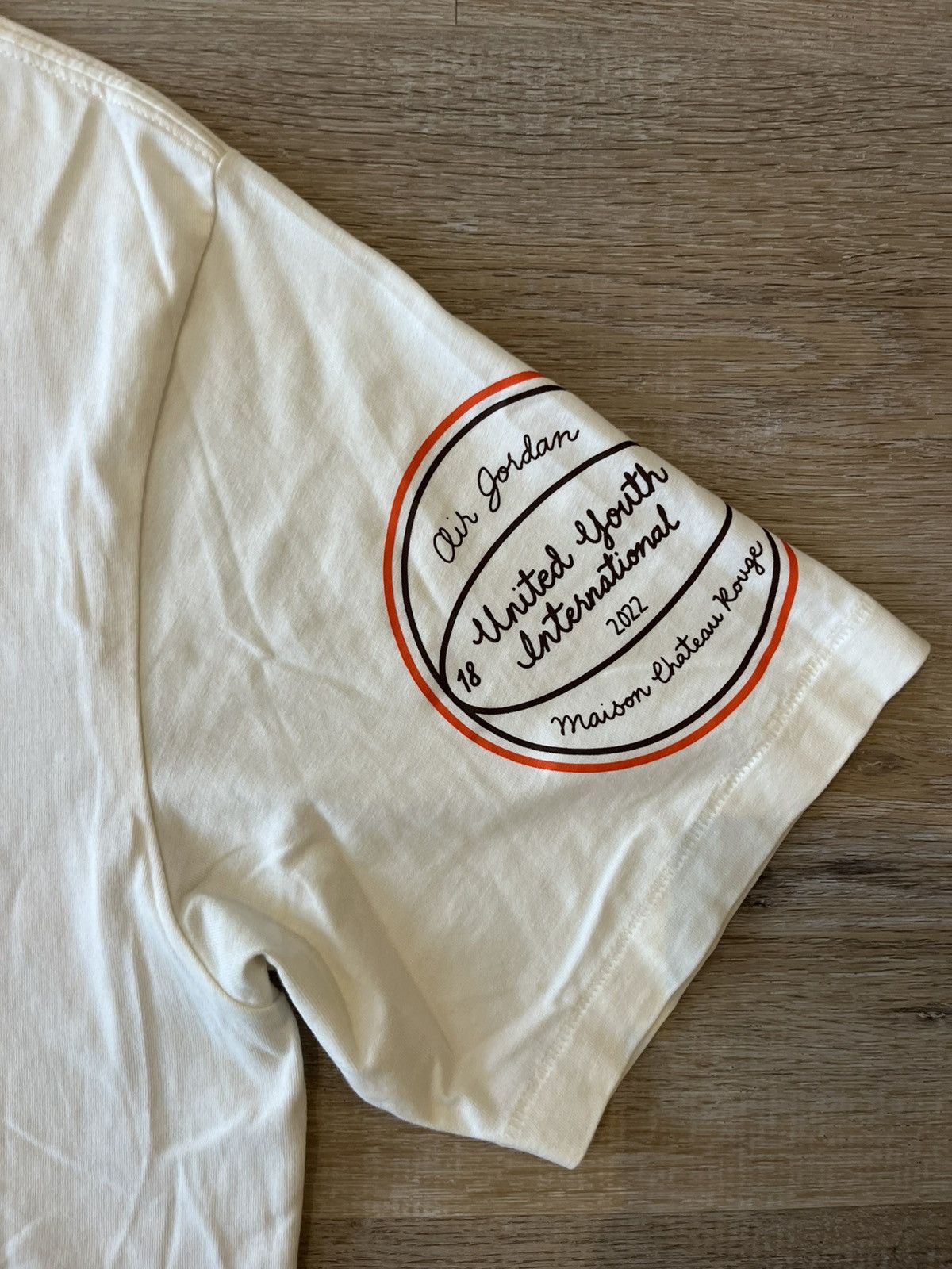 Jordan Brand Tshirt Jordan x Maison Chateau Rouge (size L) Size US L / EU 52-54 / 3 - 4 Thumbnail