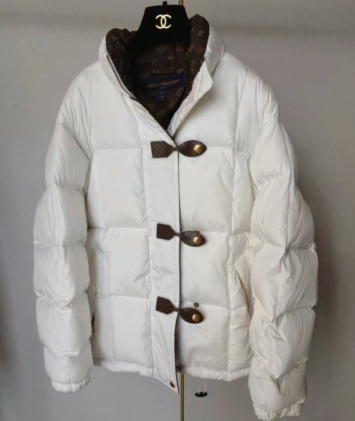 Louis Vuitton LV Brown Down Jacket Size XS / US 0-2 / IT 36-38 - 1 Thumbnail
