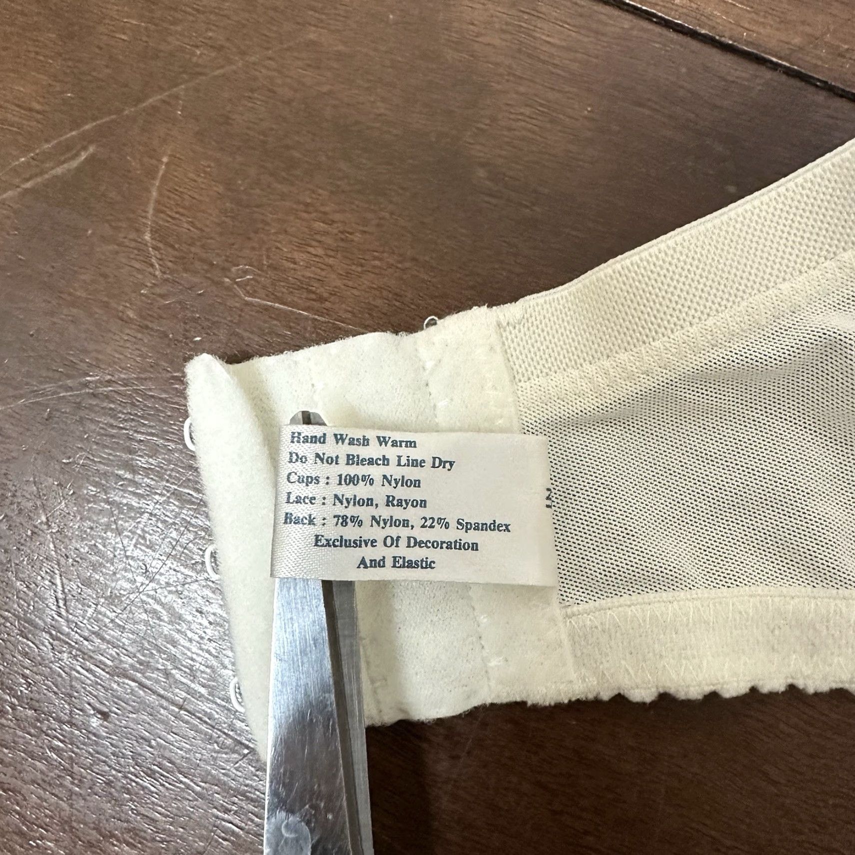 Vintage VINTAGE Wacoal Sheer Lace Nylon Bullet Bra 34DD NEW NOS Size ONE SIZE - 7 Thumbnail