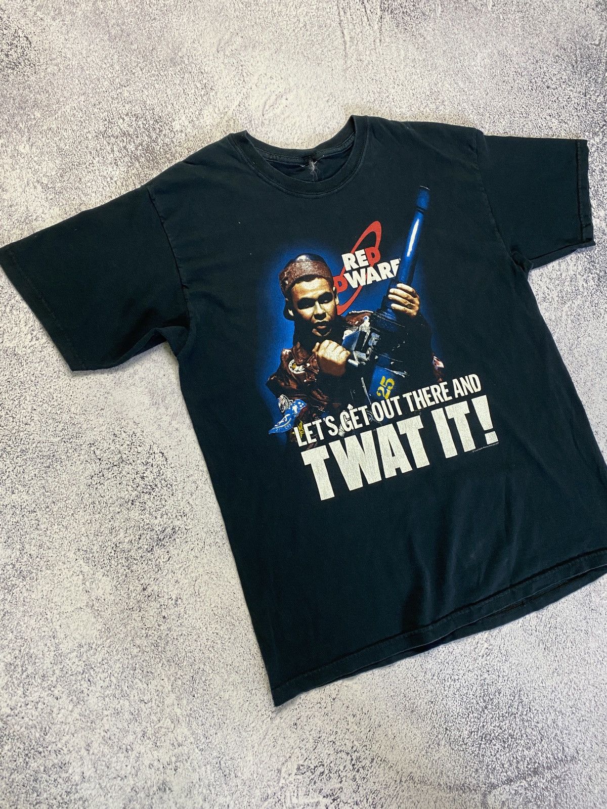 Vintage Vintage Red Dwarf 2006 Washed Movie T-shirt "Twat it!" Size US M / EU 48-50 / 2 - 3 Thumbnail